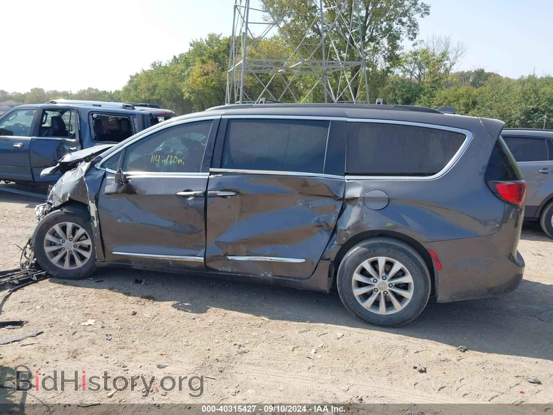 2017 CHRYSLER PACIFICA - VIN: 2C4RC1BGXHR592622 - Фото 14