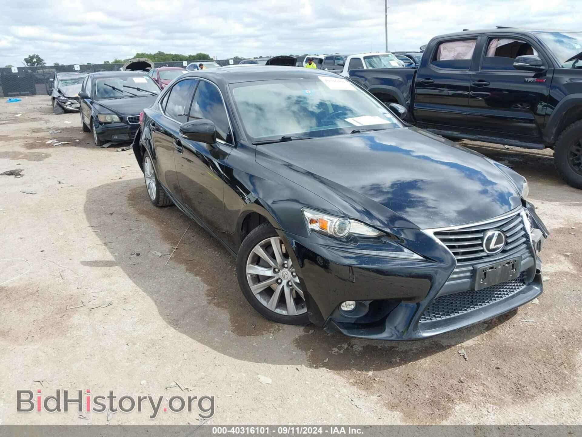Фотография JTHBA1D26G5018666 - LEXUS IS 200T 2016