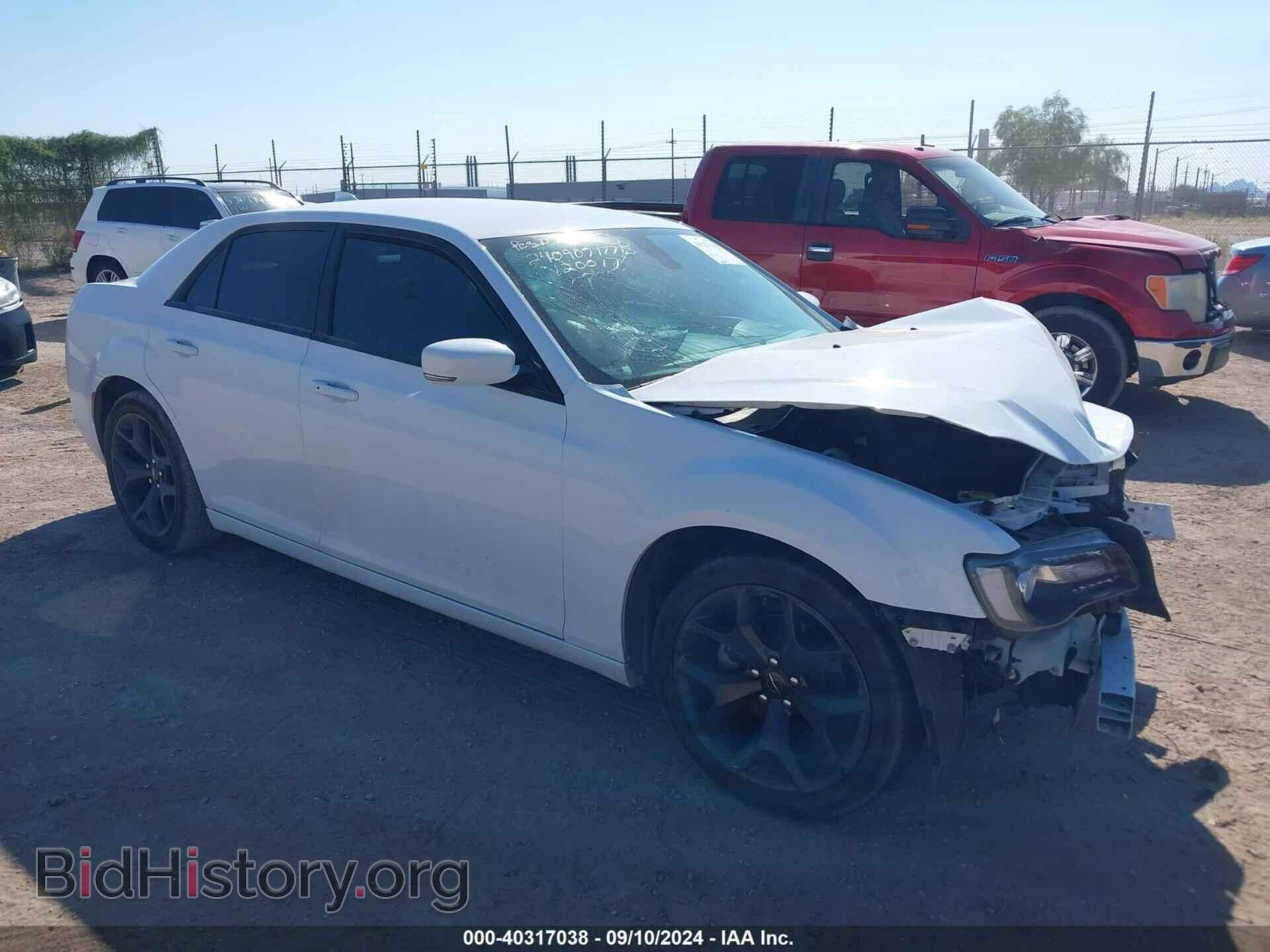 Photo 2C3CCABG0MH589156 - CHRYSLER 300 2021