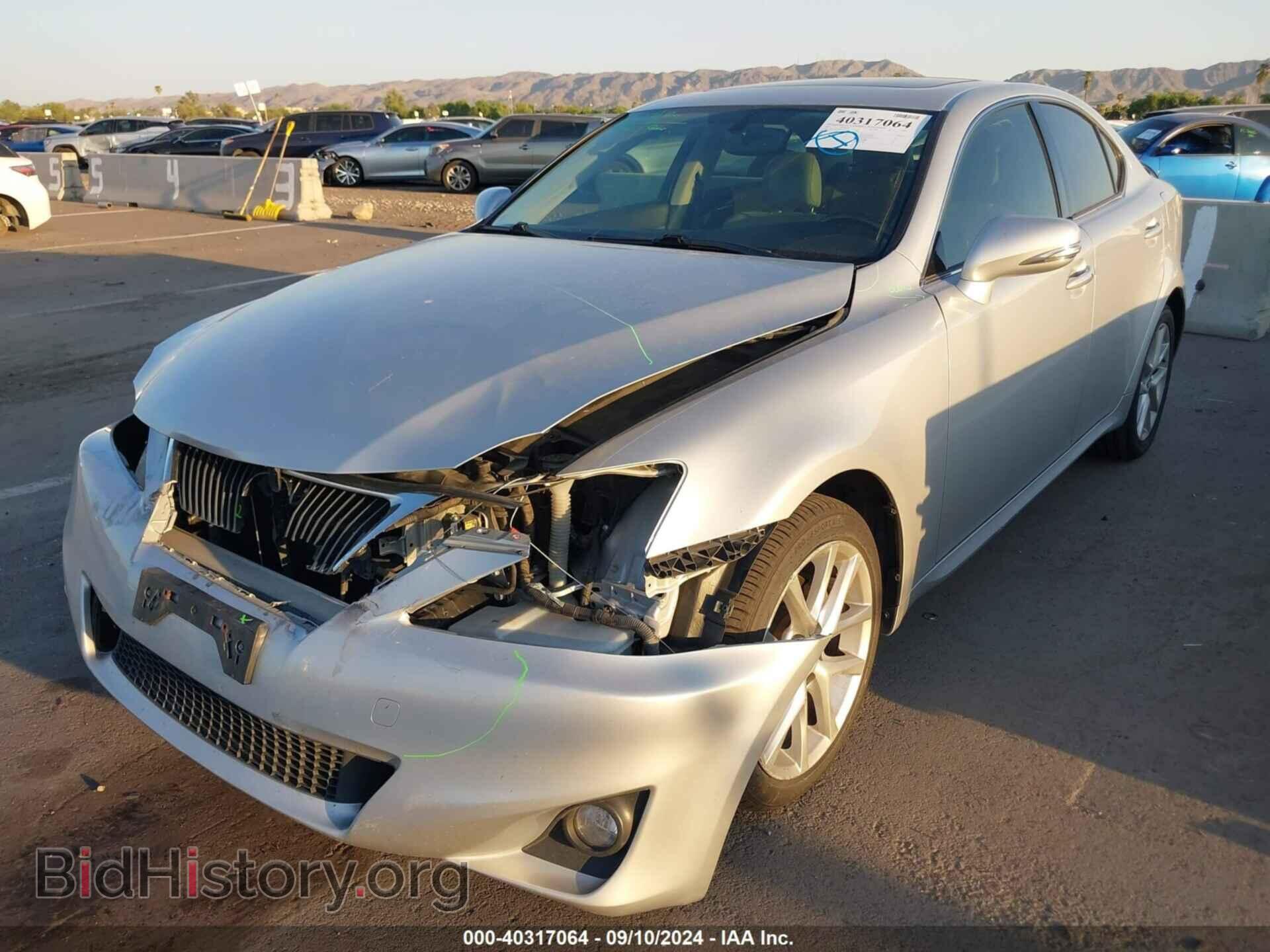 2011 LEXUS IS 250 - VIN: JTHCF5C27B2035467 - Photo 2