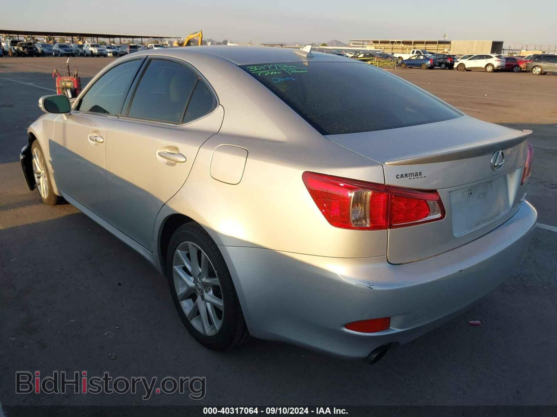 2011 LEXUS IS 250 - VIN: JTHCF5C27B2035467 - Photo 3
