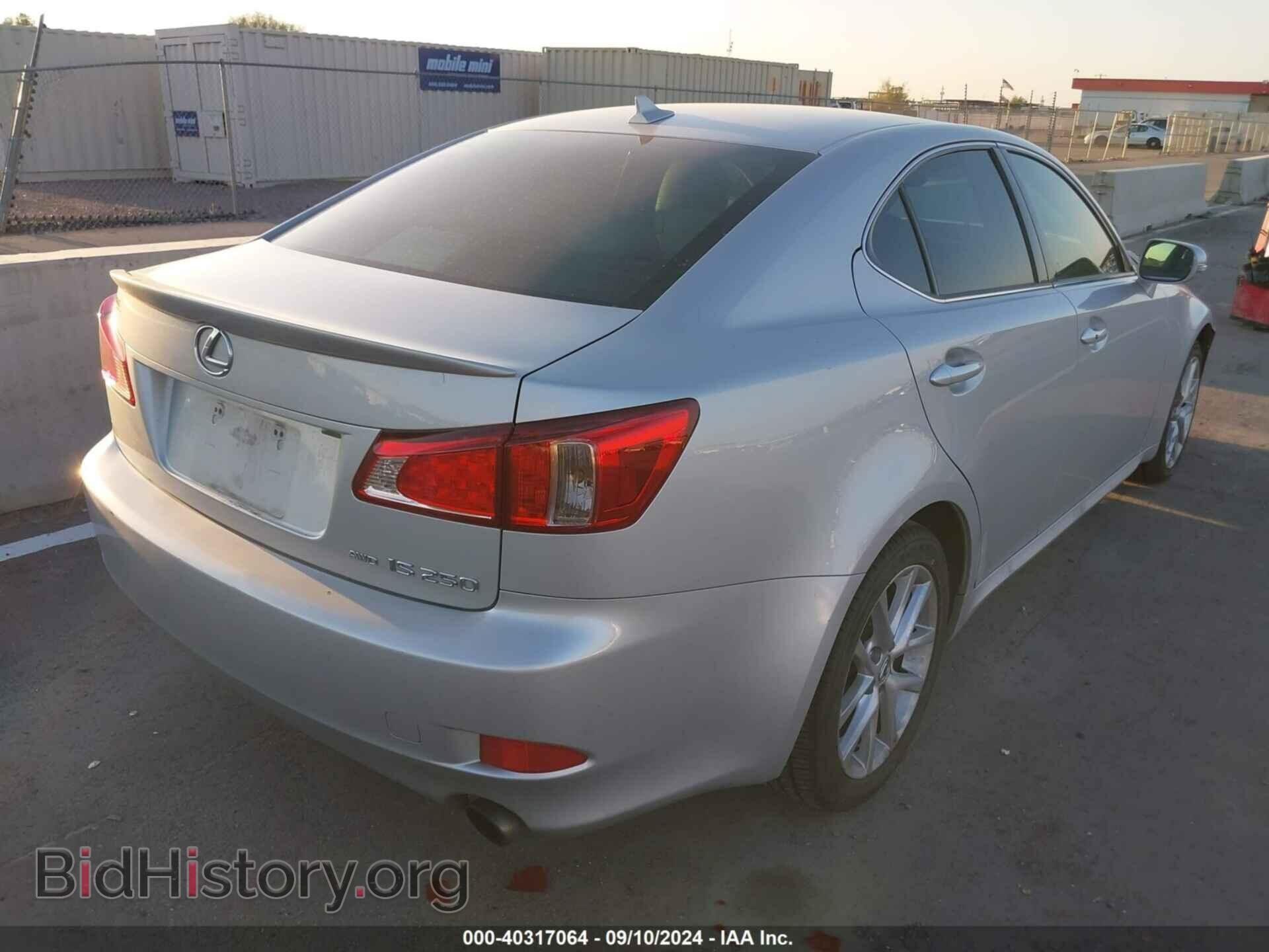 2011 LEXUS IS 250 - VIN: JTHCF5C27B2035467 - Photo 4