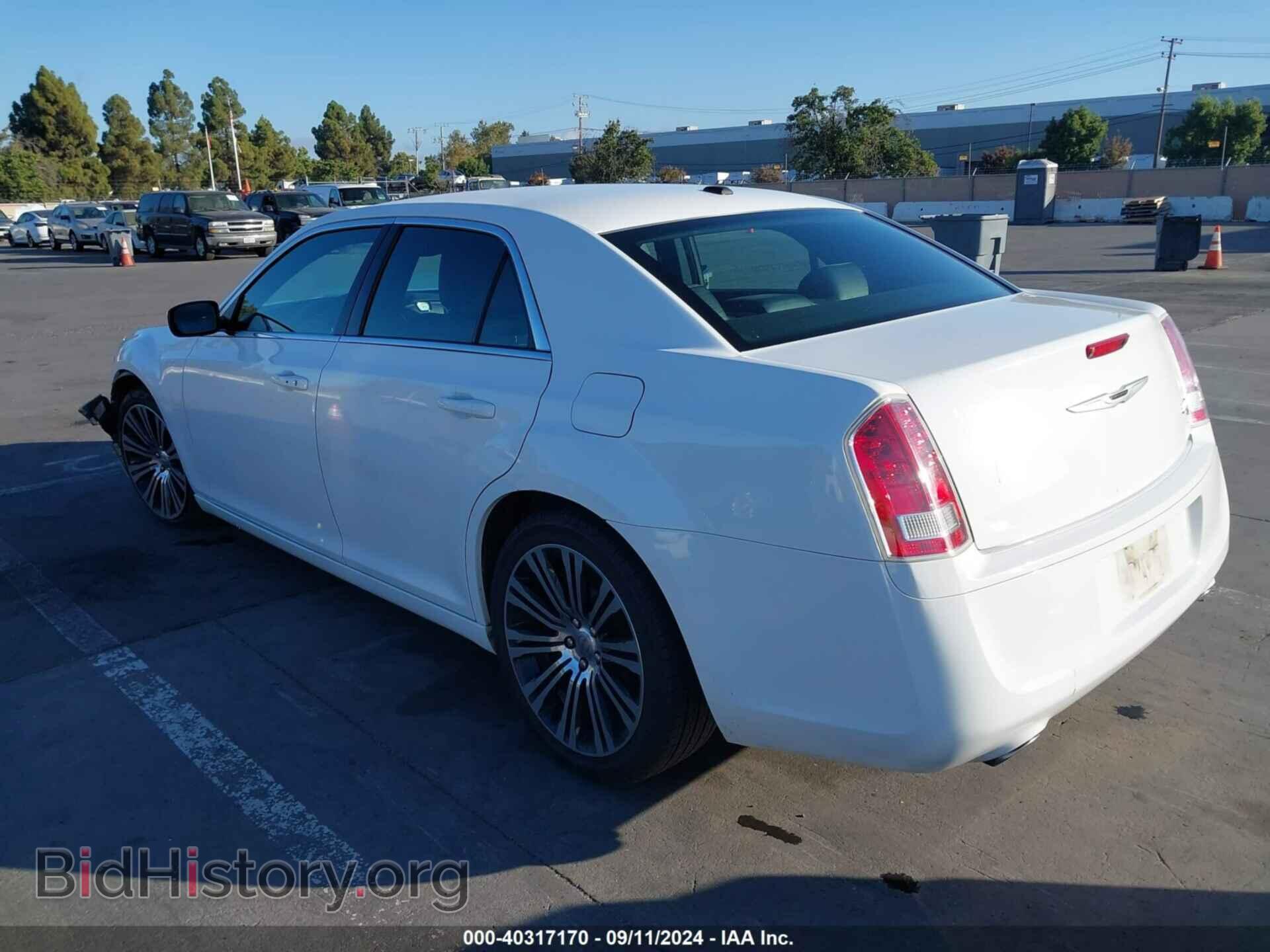 2014 CHRYSLER 300 - VIN: 2C3CCABG5EH124387 - Фото 3