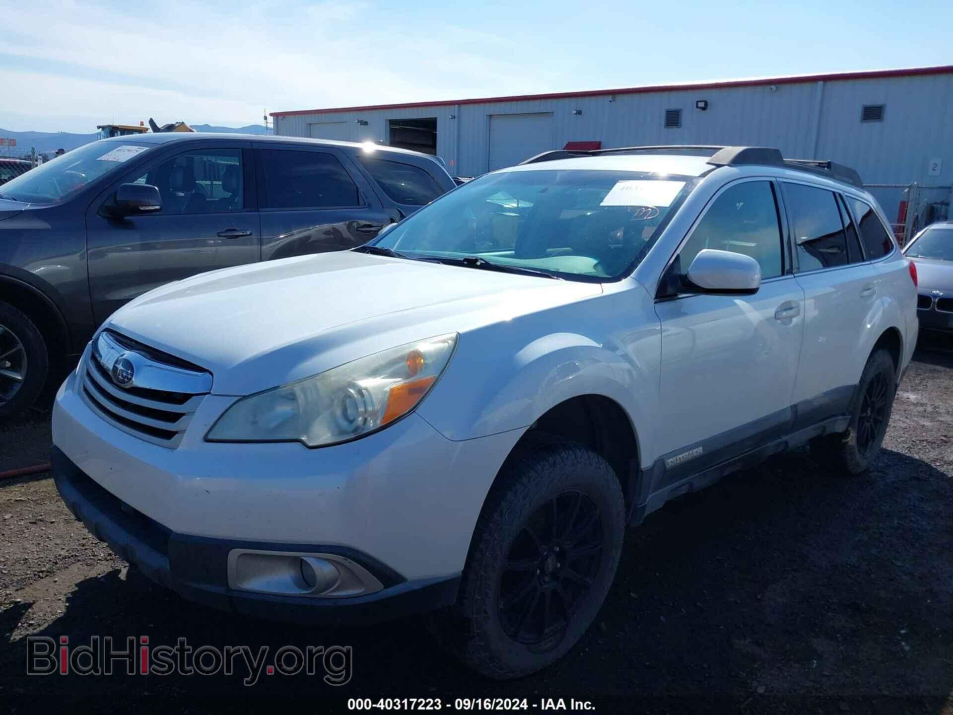 2011 SUBARU OUTBACK - VIN: 4S4BRBFC0B3347918 - Фото 2