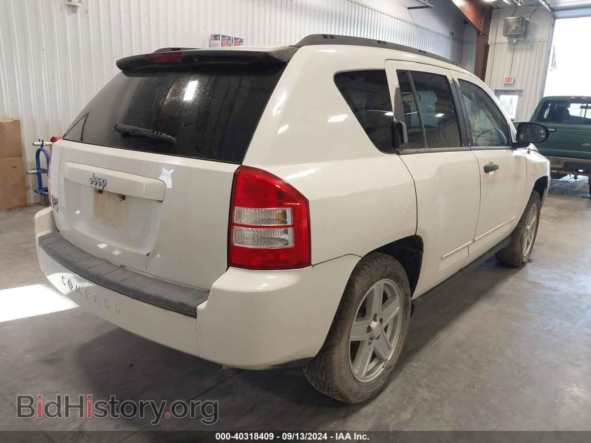 2008 JEEP COMPASS - VIN: 1J8FF47W38D584319 - Фото 4