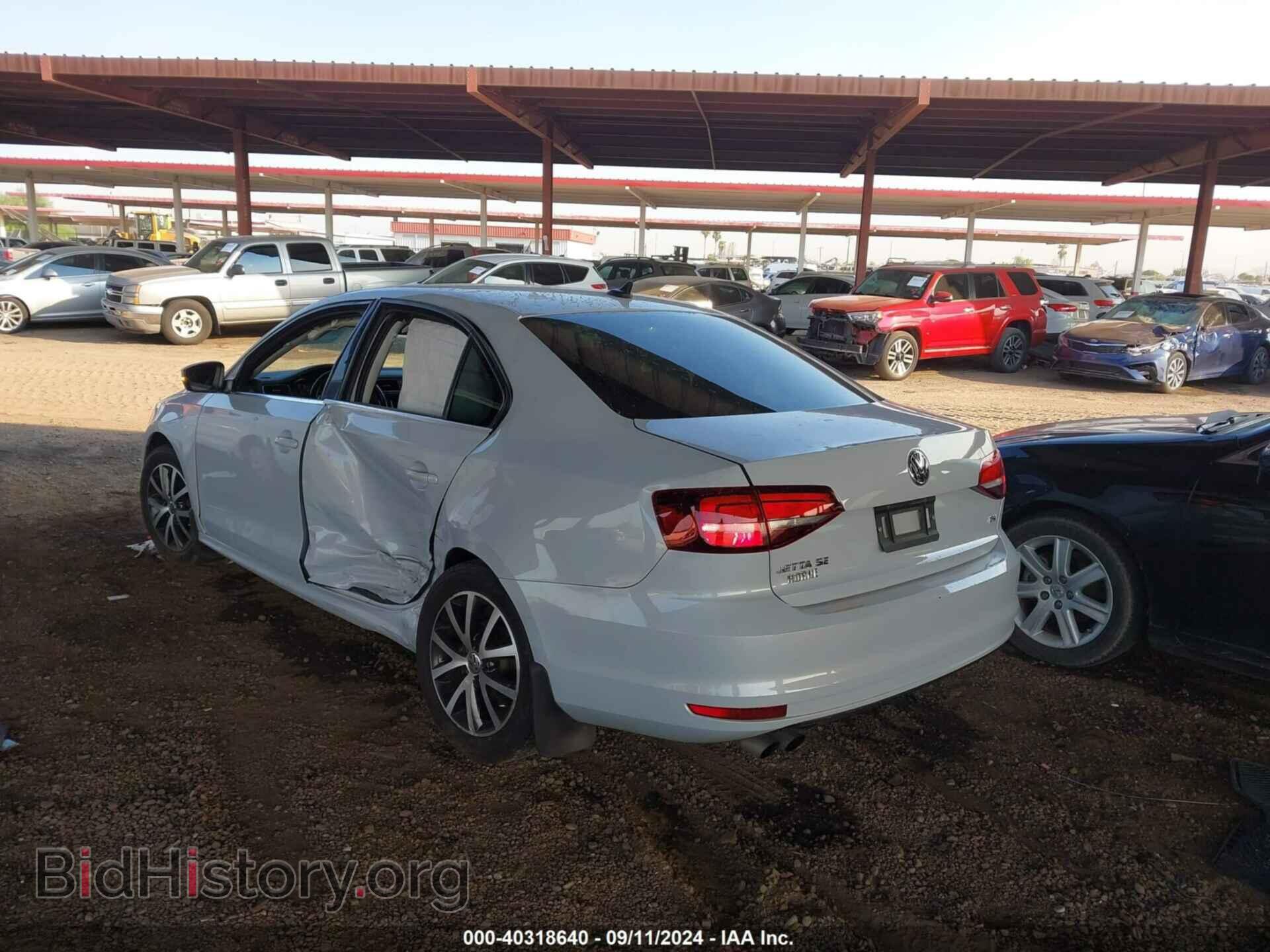 2017 VOLKSWAGEN JETTA - VIN: 3VWDB7AJ9HM358988 - Фото 3