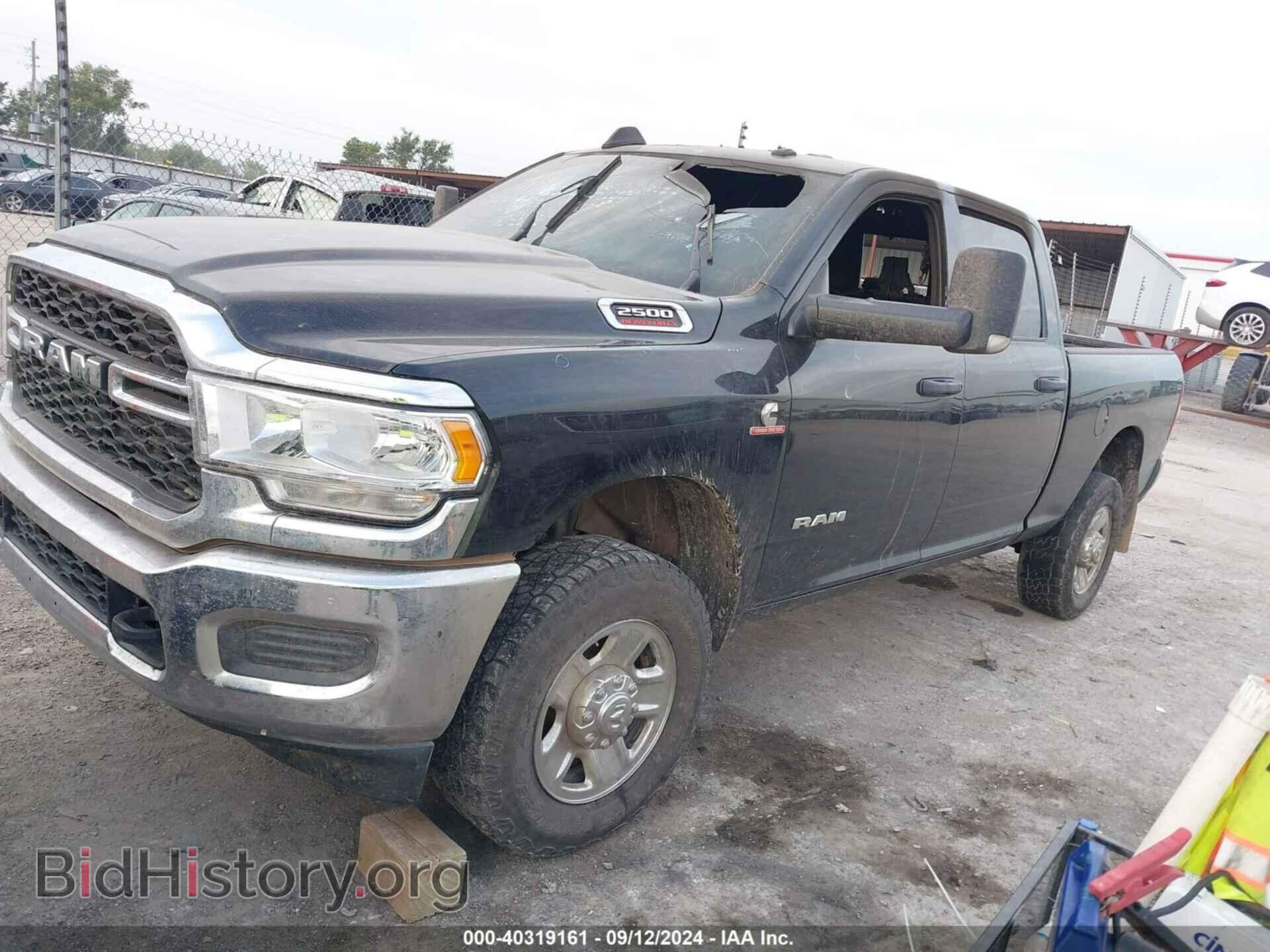 2022 RAM 2500 - VIN: 3C6UR5CL5NG323352 - Фото 2