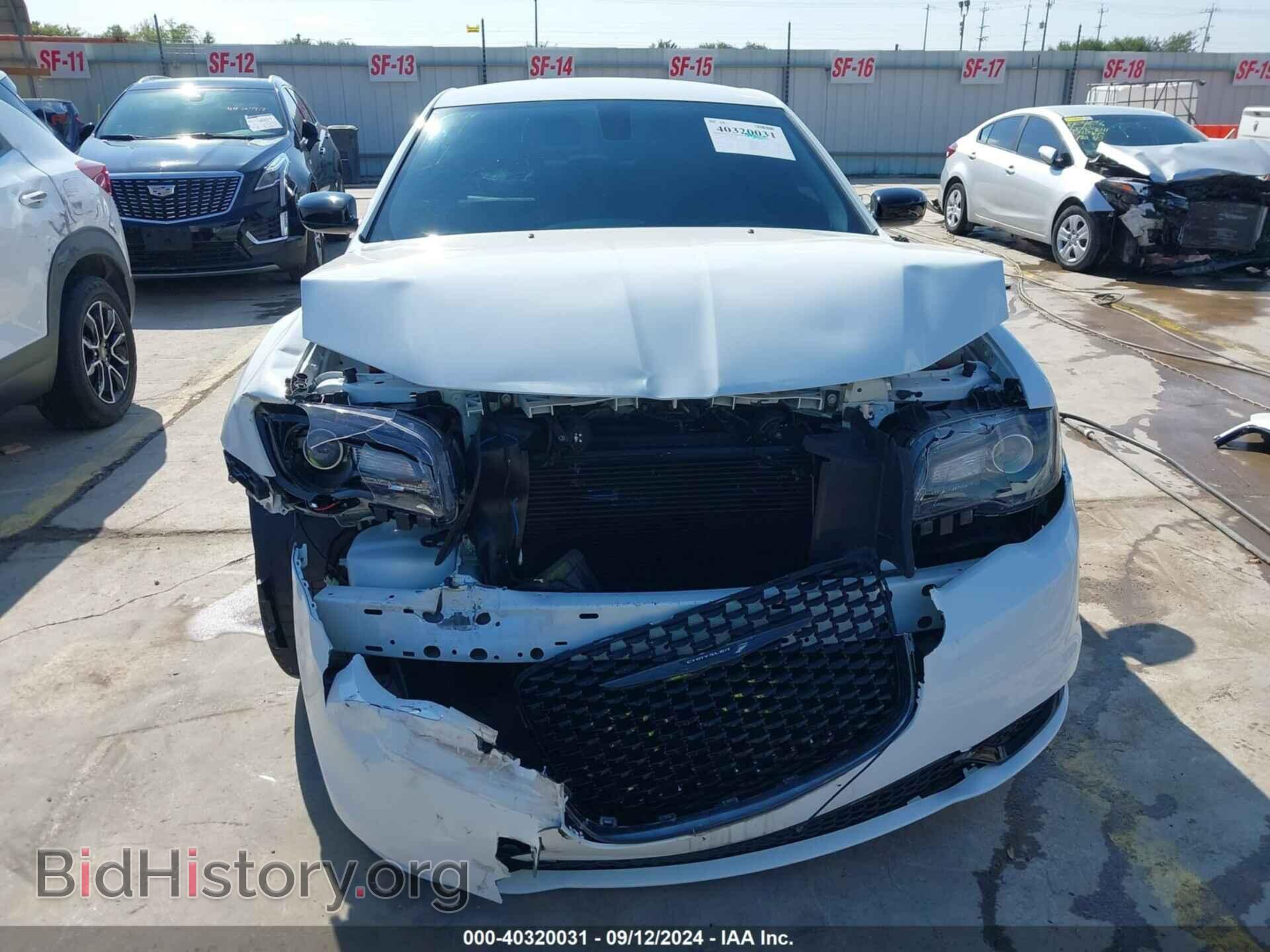 2023 CHRYSLER 300 - VIN: 2C3CCAAG1PH585350 - Фото 13