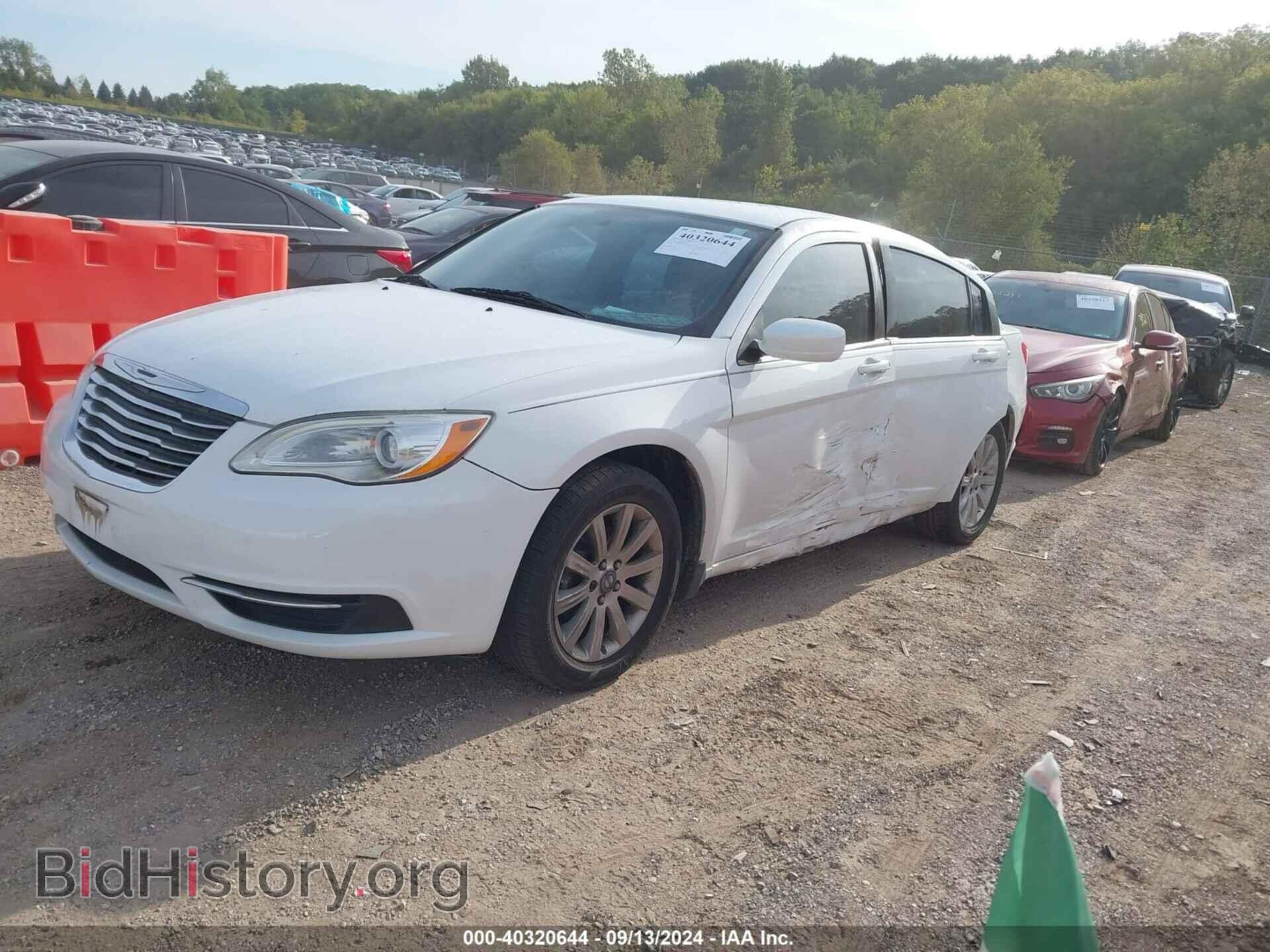 2013 CHRYSLER 200 - VIN: 1C3CCBBB6DN631752 - Фото 2