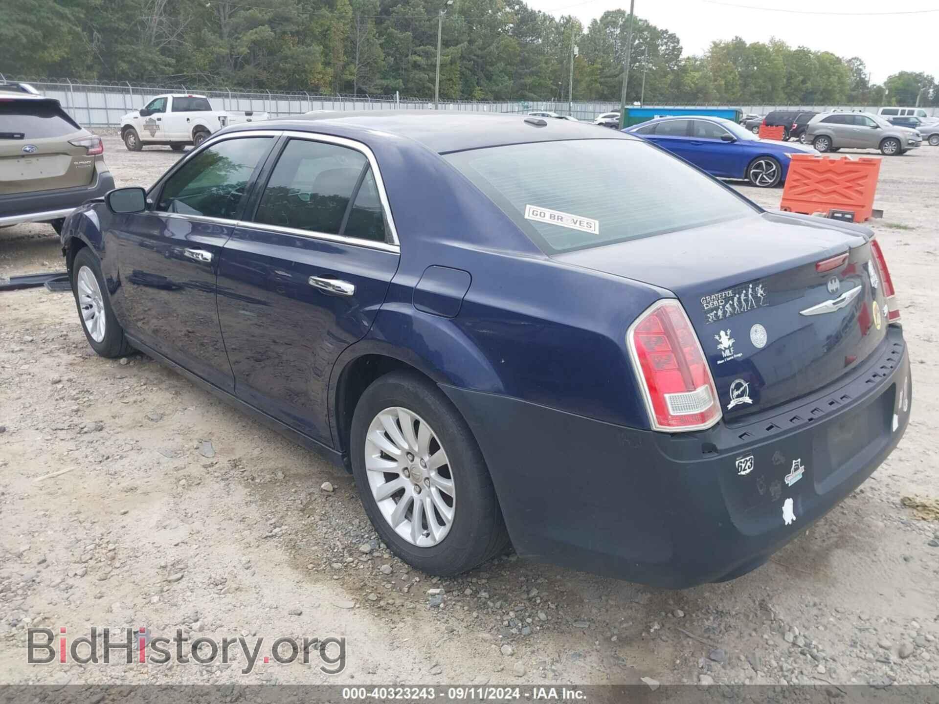 2013 CHRYSLER 300 - VIN: 2C3CCAAG8DH699146 - Фото 3
