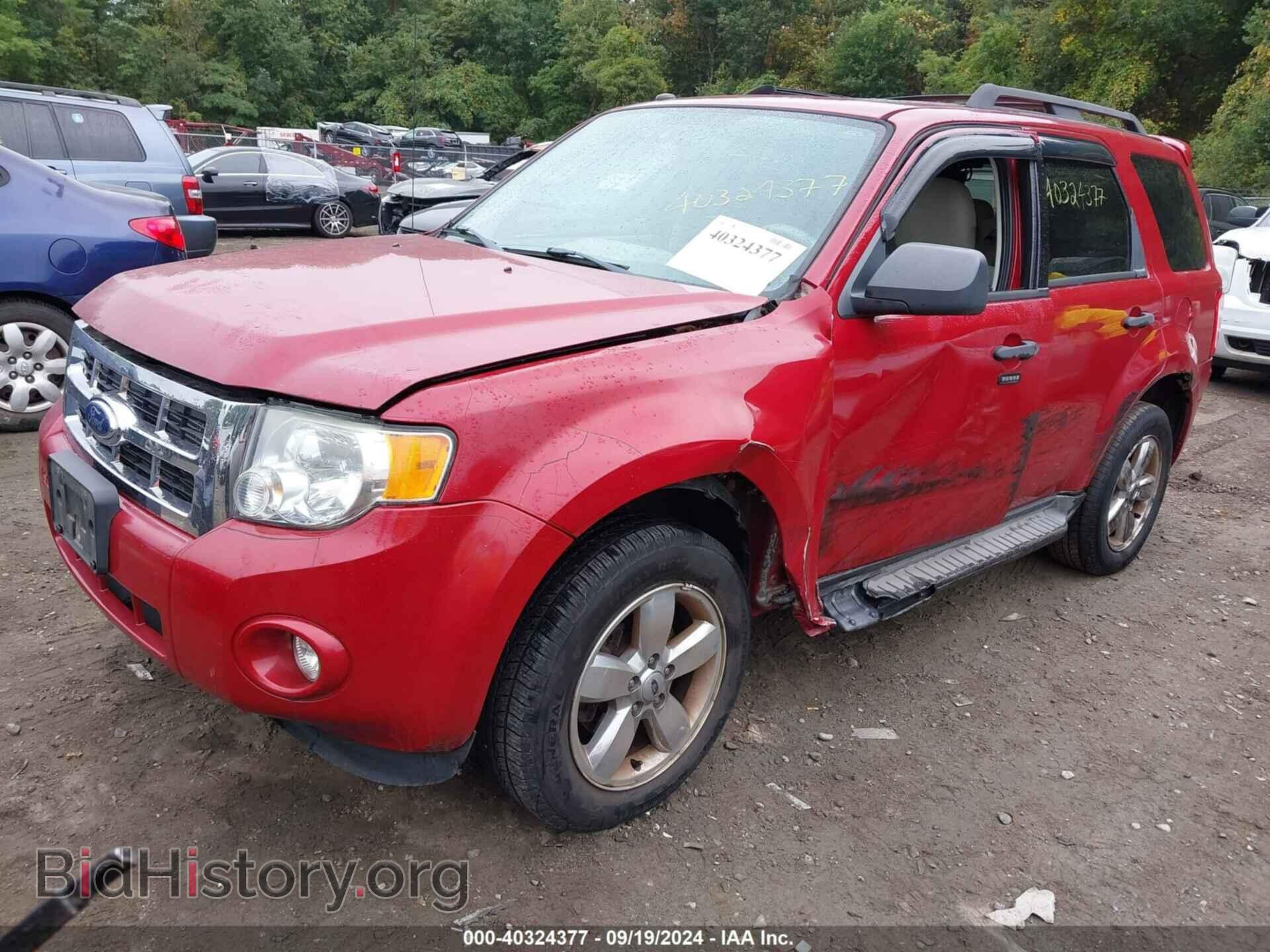 2011 FORD ESCAPE - VIN: 1FMCU9DG1BKB17165 - Фото 2