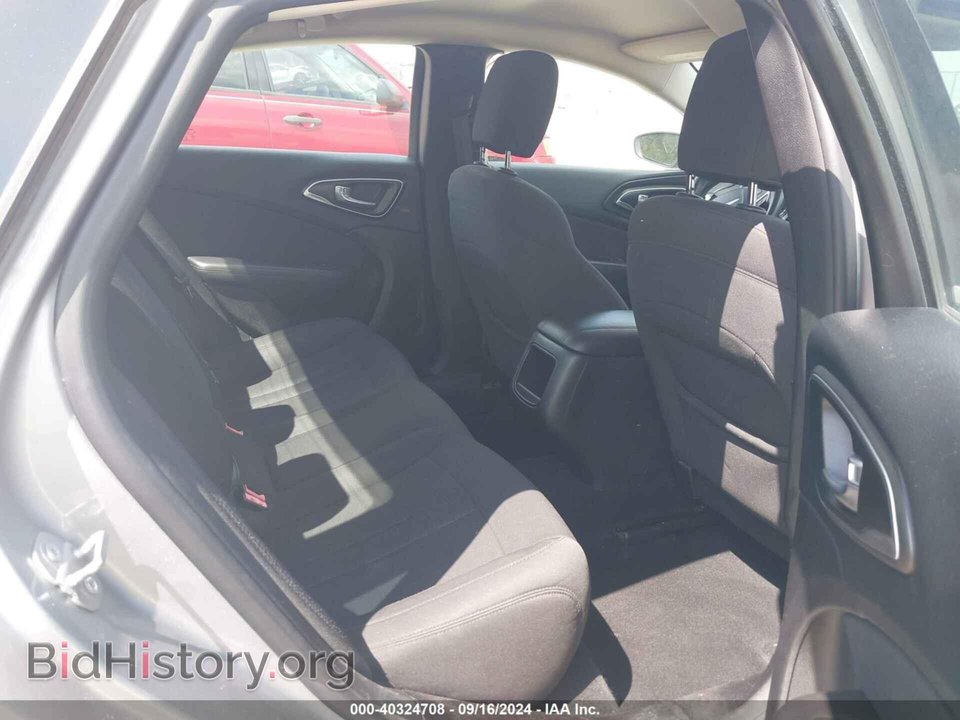 2015 CHRYSLER 200 - VIN: 1C3CCCAB1FN665818 - Фото 8