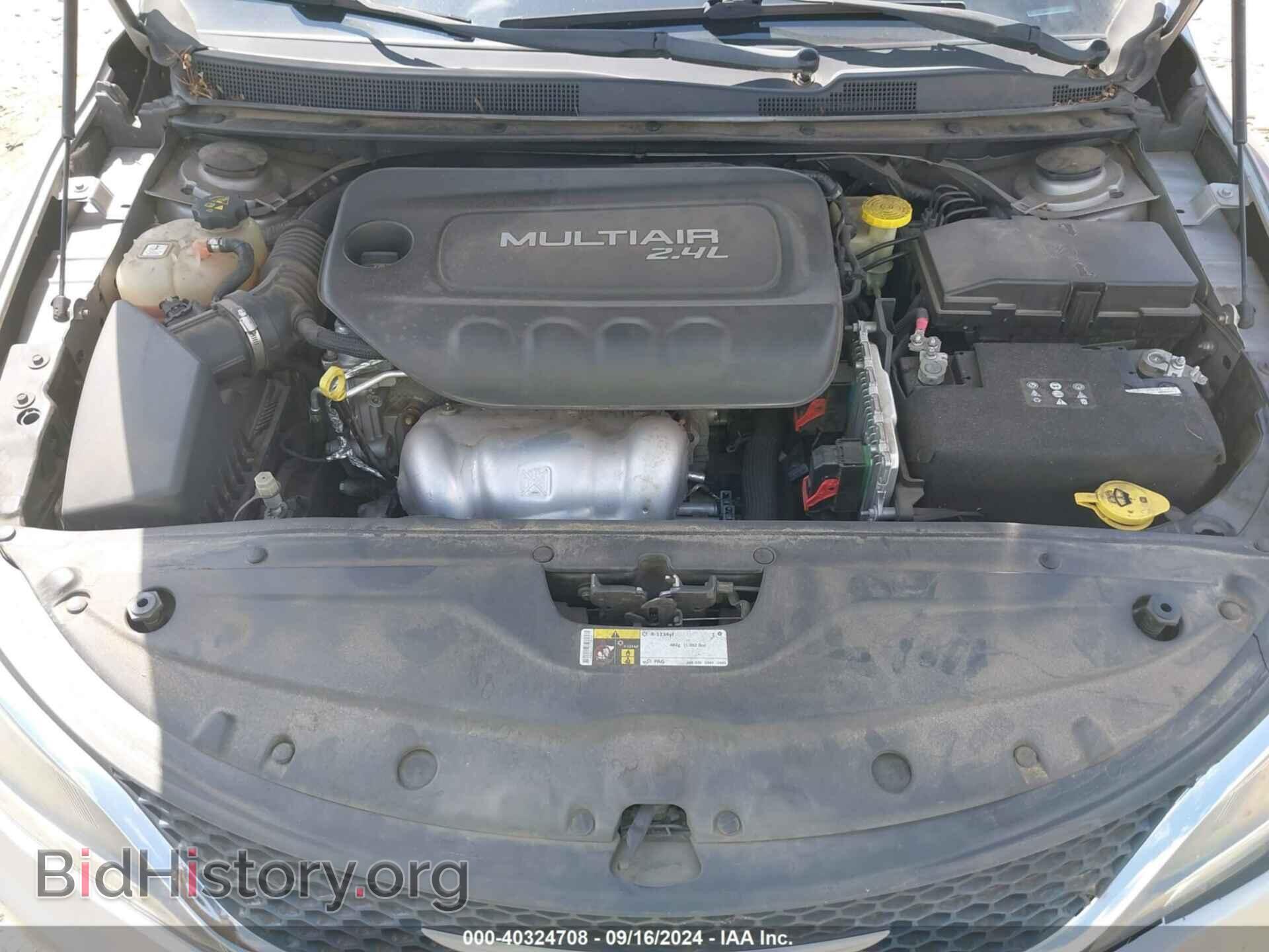 2015 CHRYSLER 200 - VIN: 1C3CCCAB1FN665818 - Фото 10