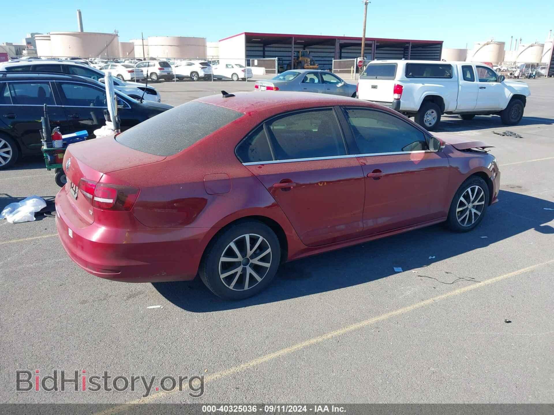 2017 VOLKSWAGEN JETTA - VIN: 3VWDB7AJ0HM413733 - Фото 4