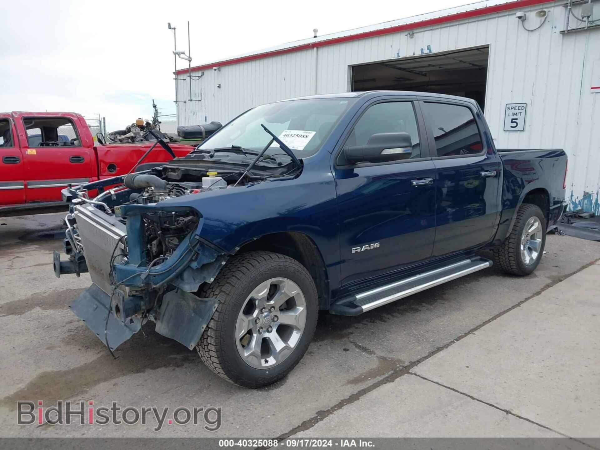 2019 RAM 1500 - VIN: 1C6SRFFT7KN663677 - Фото 2