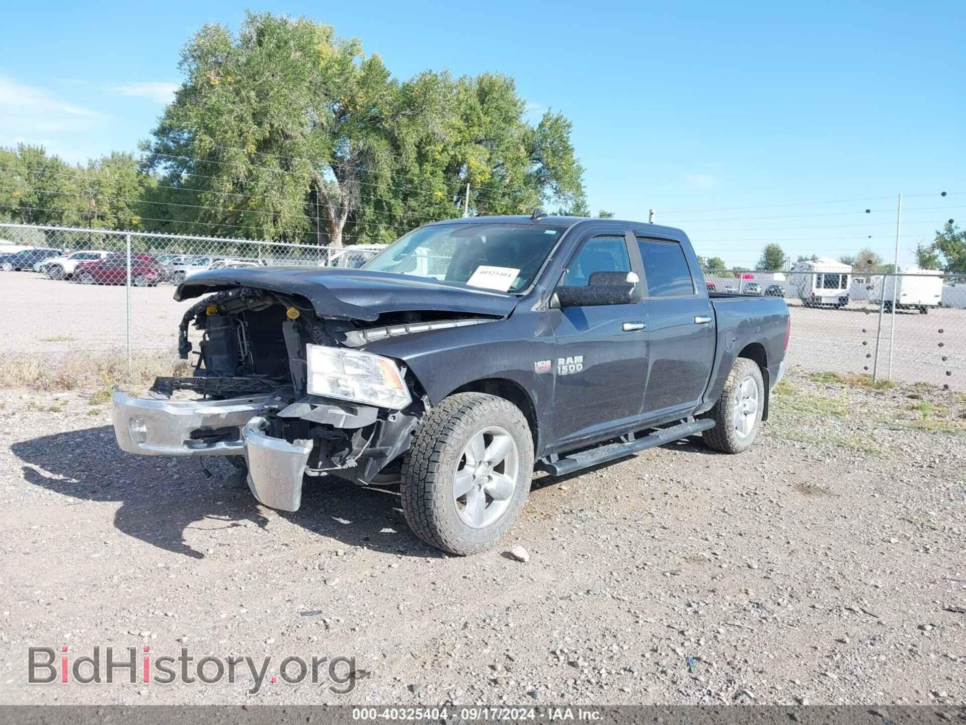 2016 RAM 1500 - VIN: 3C6RR7LT5GG206682 - Фото 2