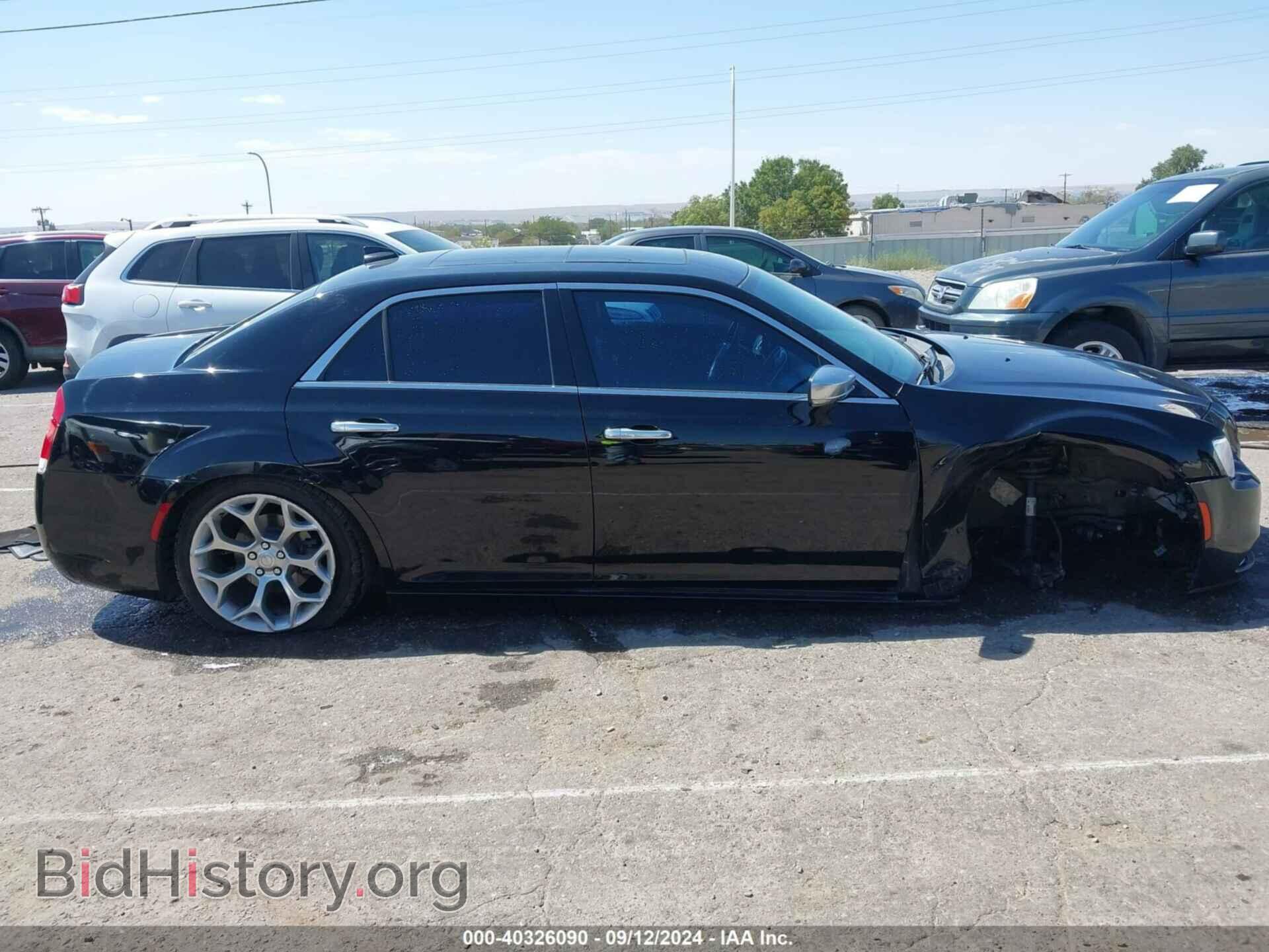 2016 CHRYSLER 300C - VIN: 2C3CCAPT1GH343758 - Фото 13
