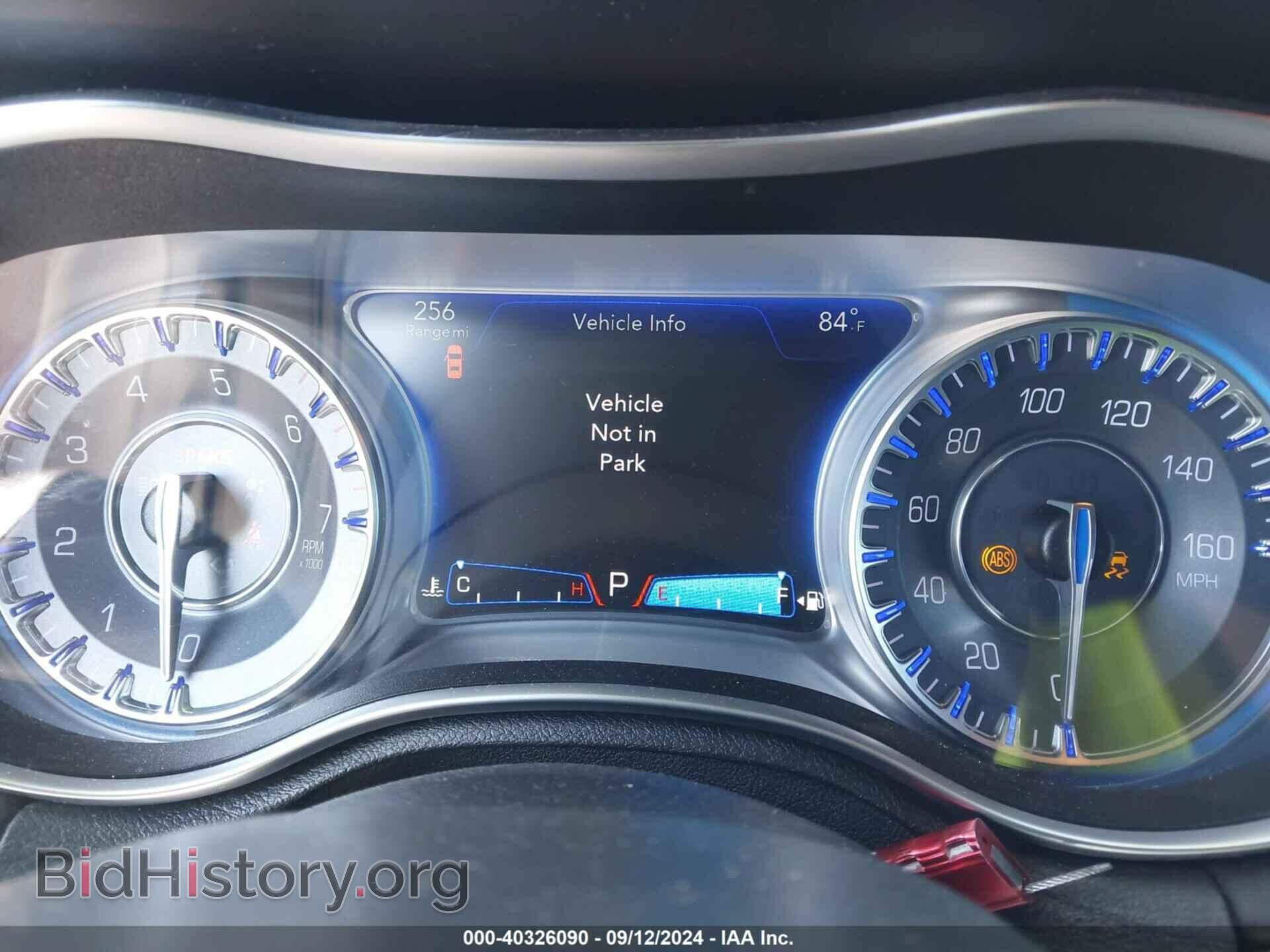 2016 CHRYSLER 300C - VIN: 2C3CCAPT1GH343758 - Фото 7