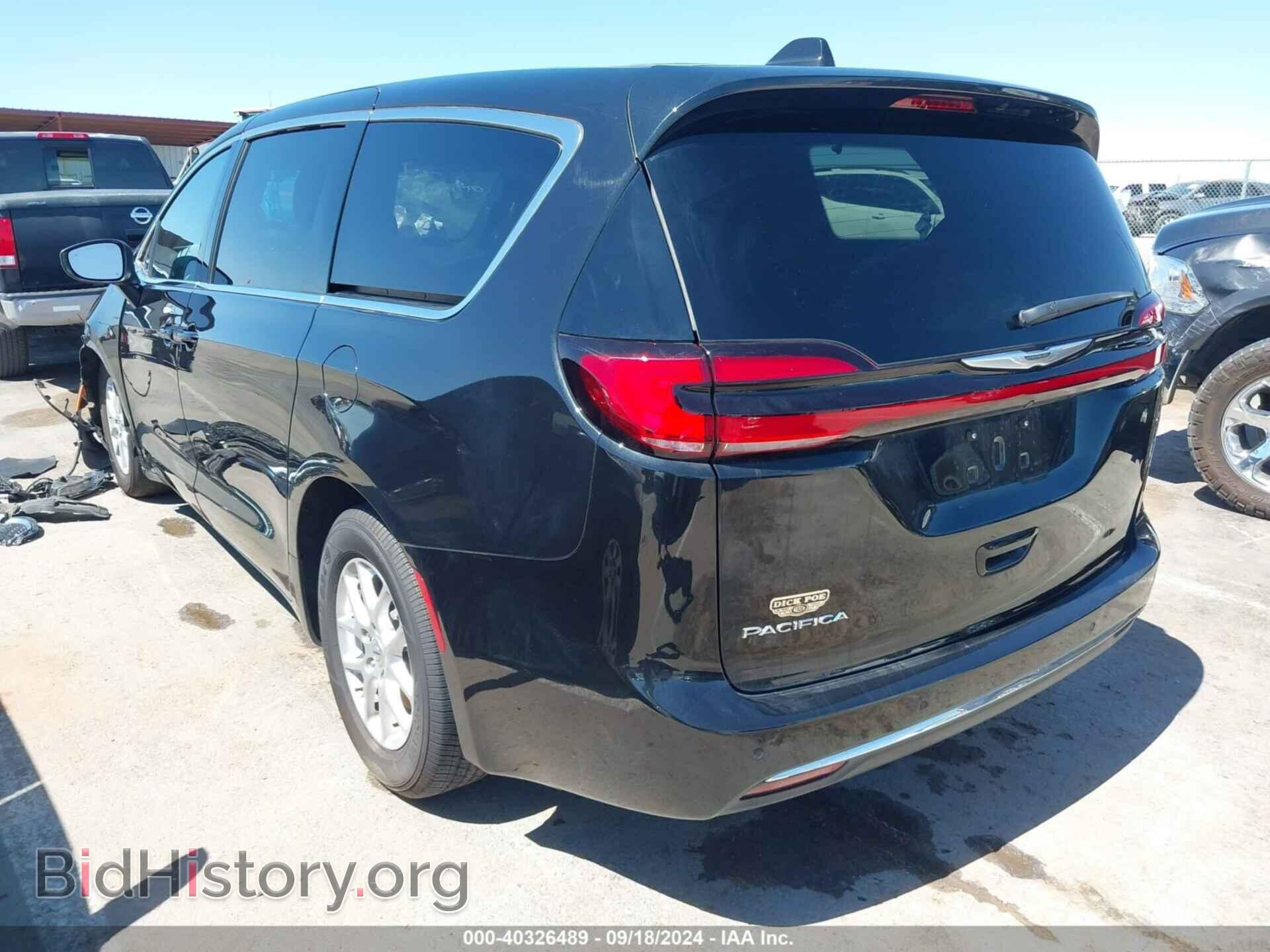 2023 CHRYSLER PACIFICA - VIN: 2C4RC1FG9PR588232 - Фото 3