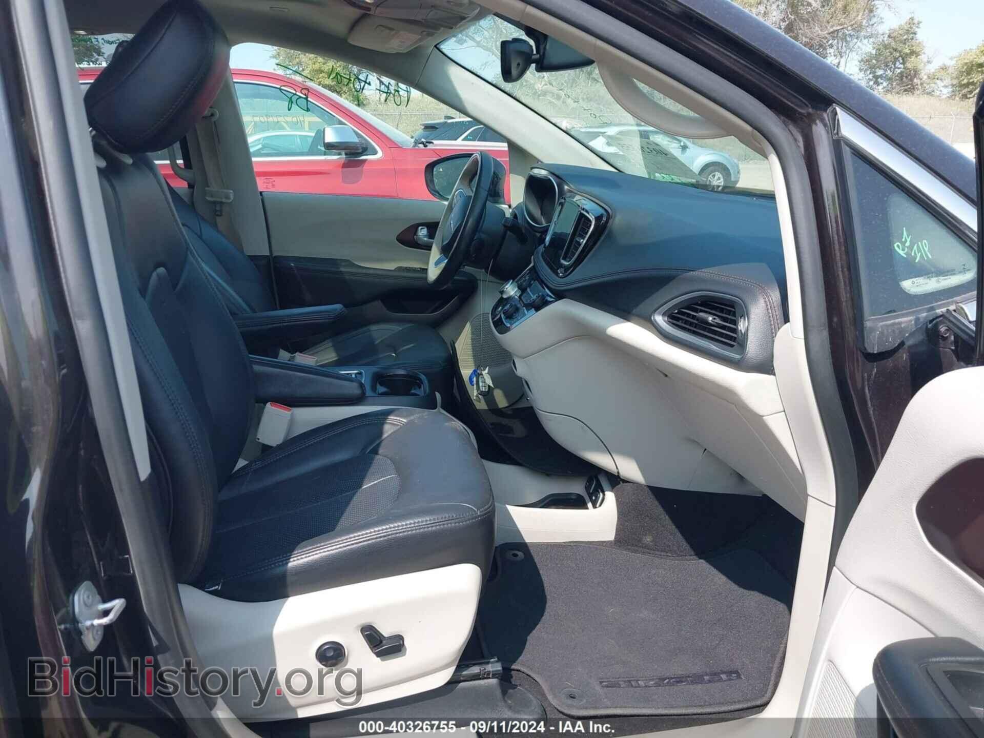 2017 CHRYSLER PACIFICA - VIN: 2C4RC1GG3HR525739 - Photo 5