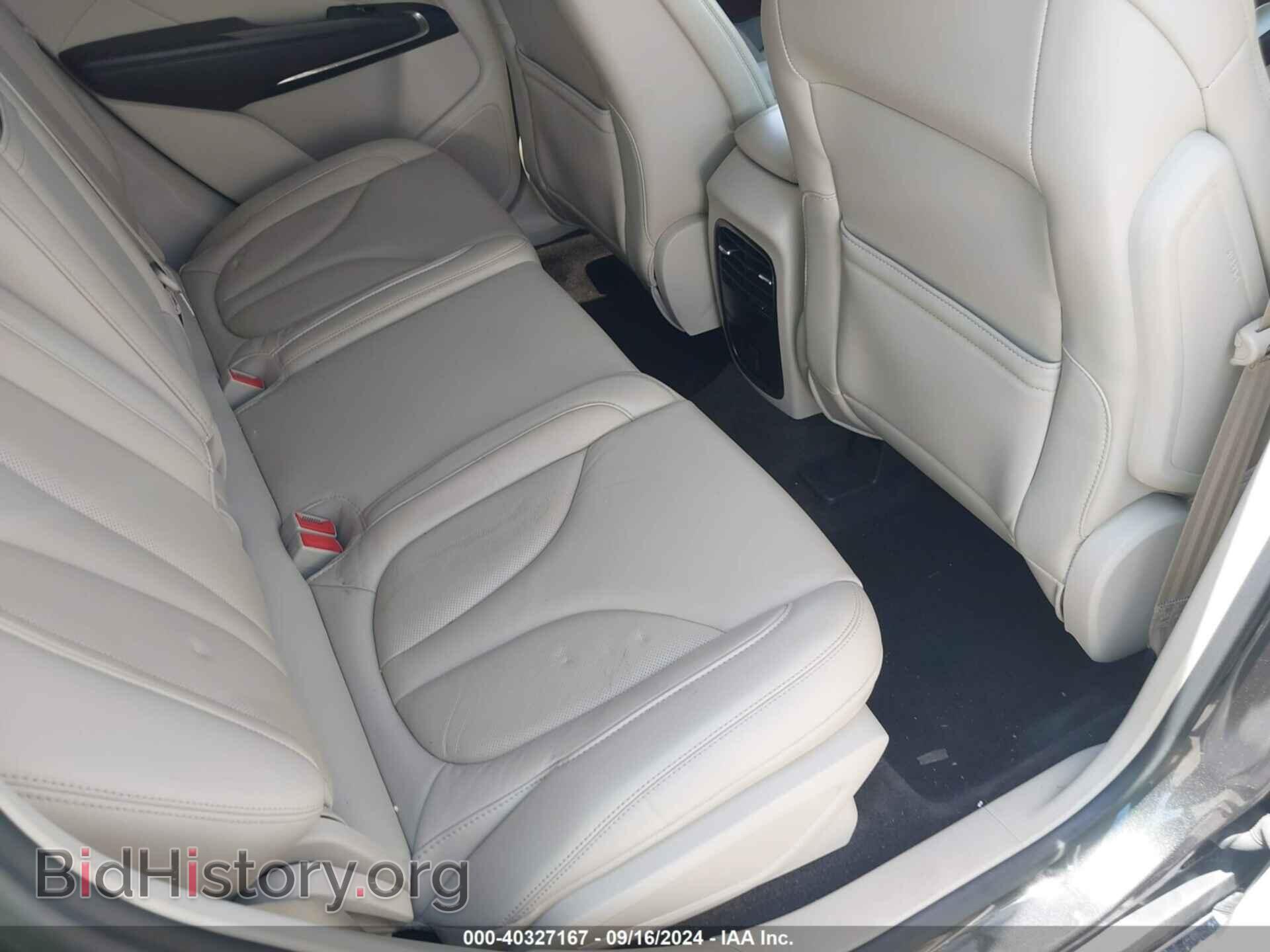 2017 LINCOLN MKC - VIN: 5LMCJ2C97HUL32675 - Photo 8
