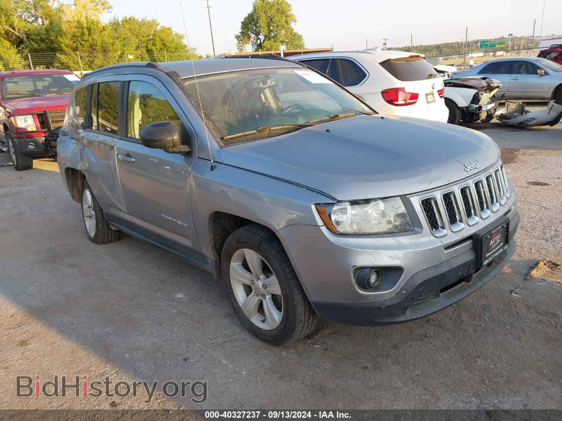 Фотография 1C4NJCBA2HD123782 - JEEP COMPASS 2017