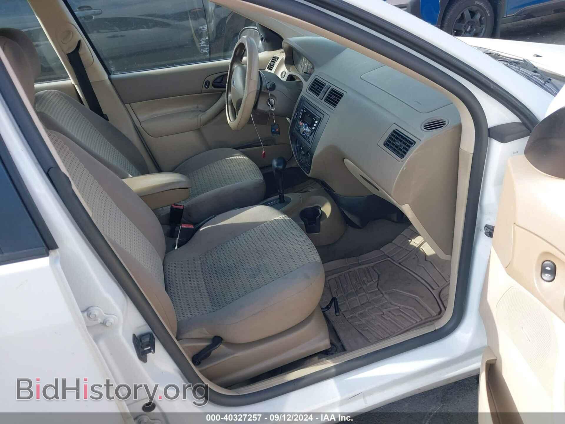 2006 FORD FOCUS - VIN: 1FAFP34N16W228890 - Фото 5