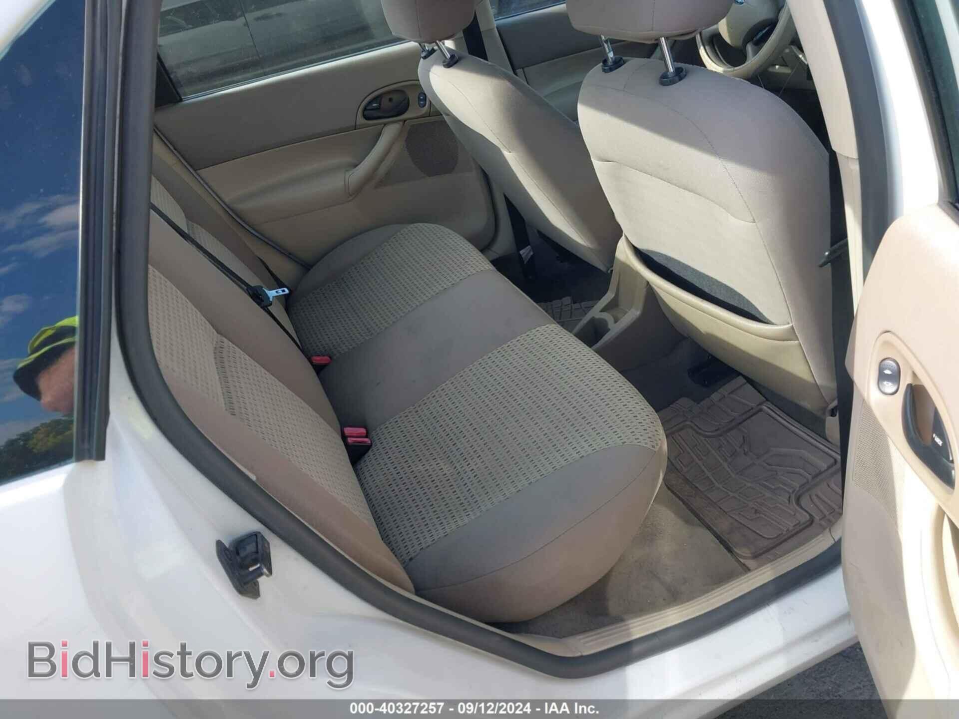 2006 FORD FOCUS - VIN: 1FAFP34N16W228890 - Фото 8
