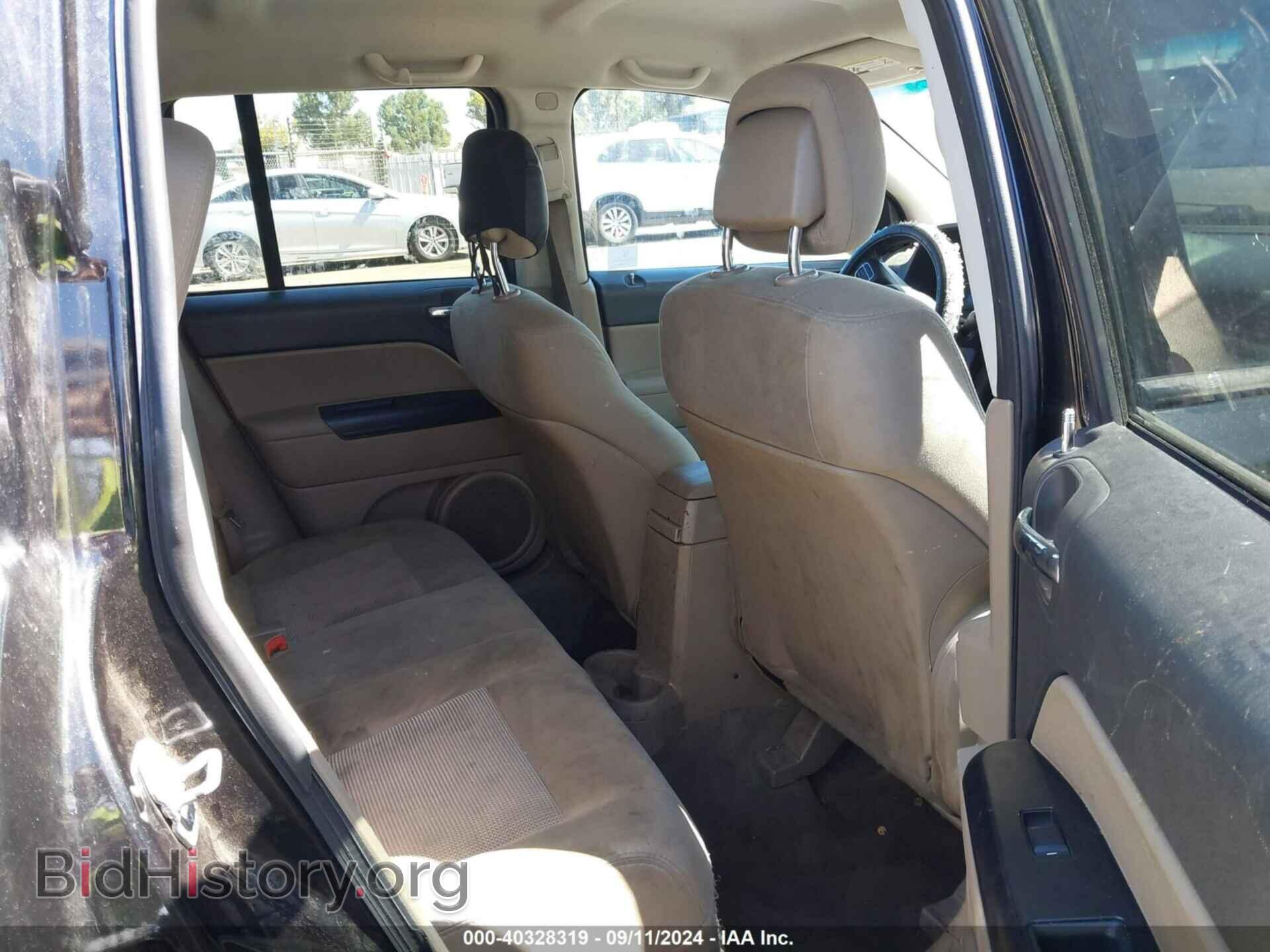 2011 JEEP COMPASS - VIN: 1J4NT1FB2BD139290 - Photo 8