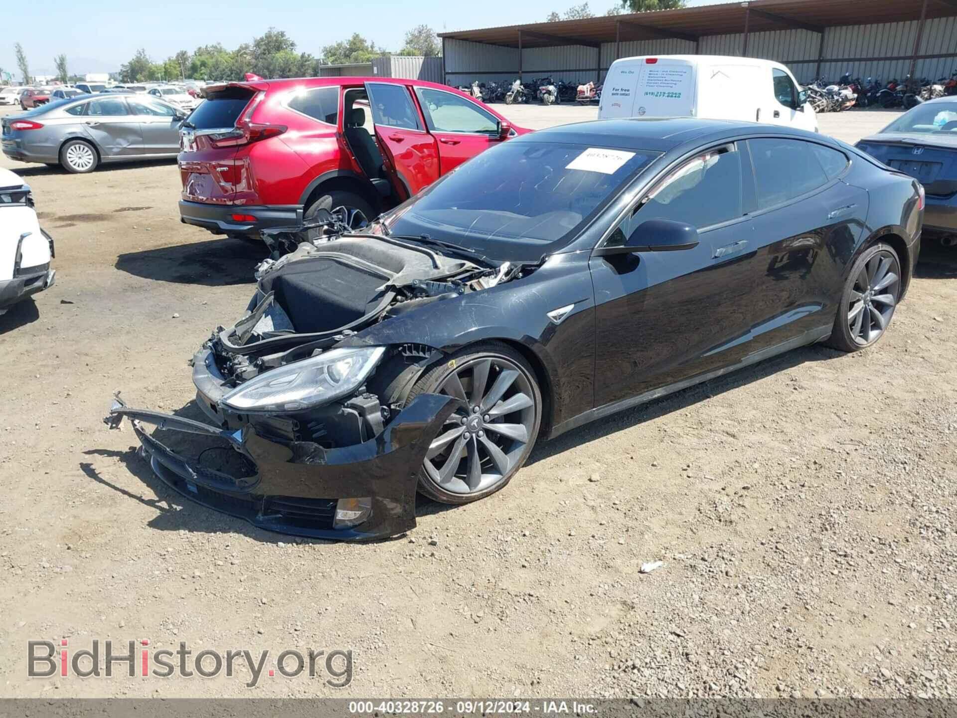 2015 TESLA MODEL S - VIN: 5YJSA1E22FF115960 - Фото 2