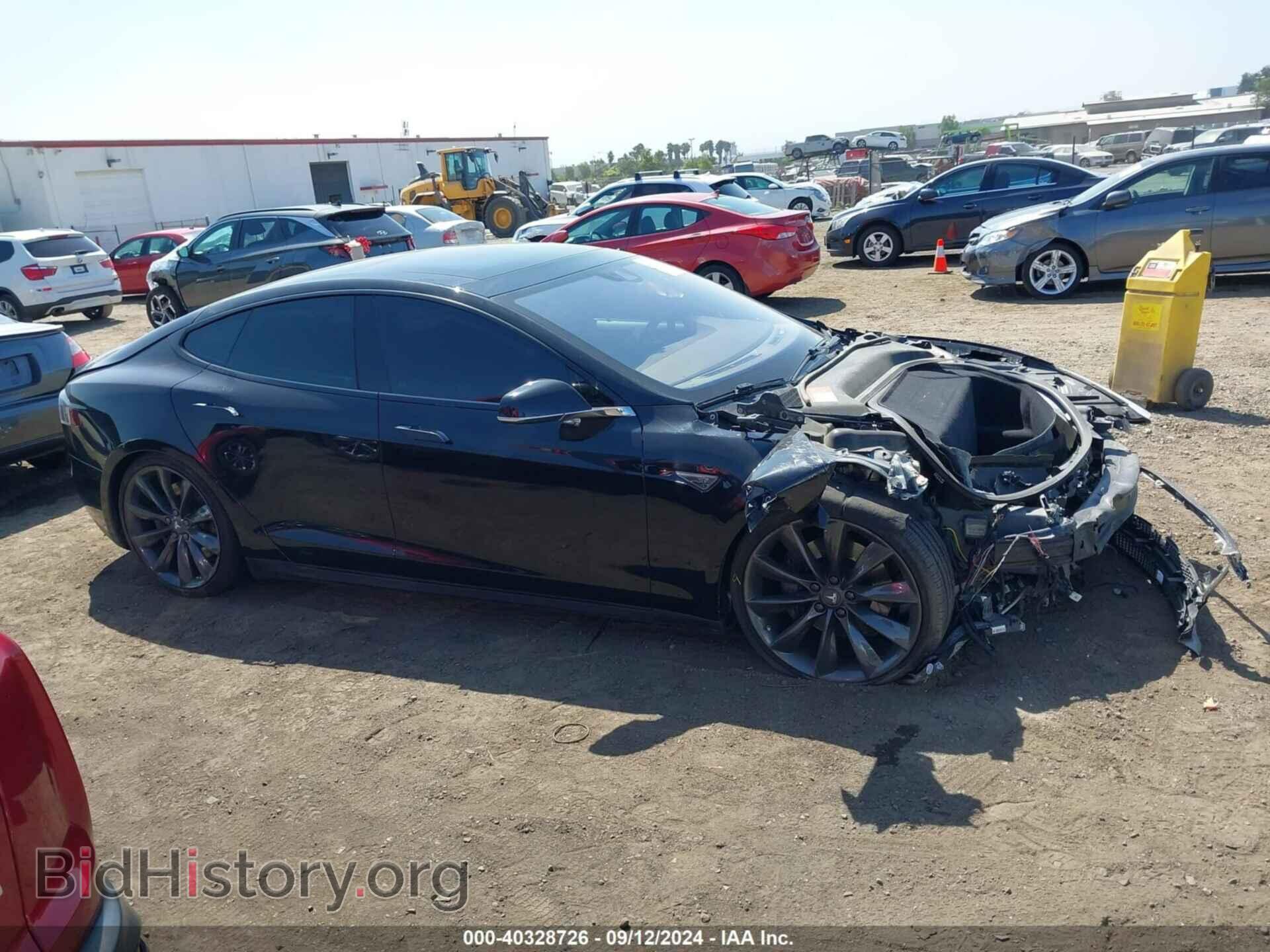 2015 TESLA MODEL S - VIN: 5YJSA1E22FF115960 - Фото 14