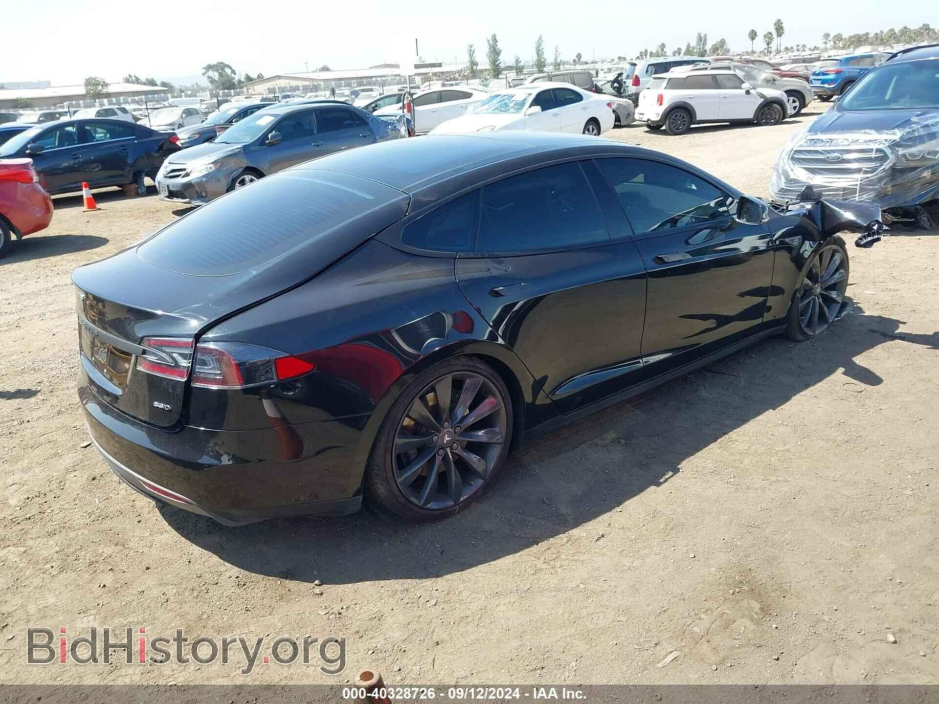 2015 TESLA MODEL S - VIN: 5YJSA1E22FF115960 - Фото 4