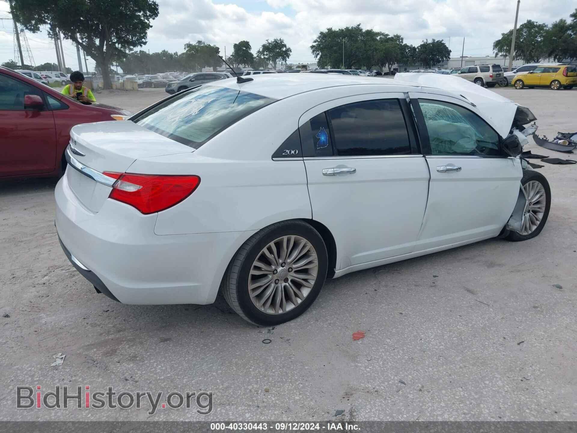 2011 CHRYSLER 200 - VIN: 1C3BC2FB3BN548444 - Фото 4