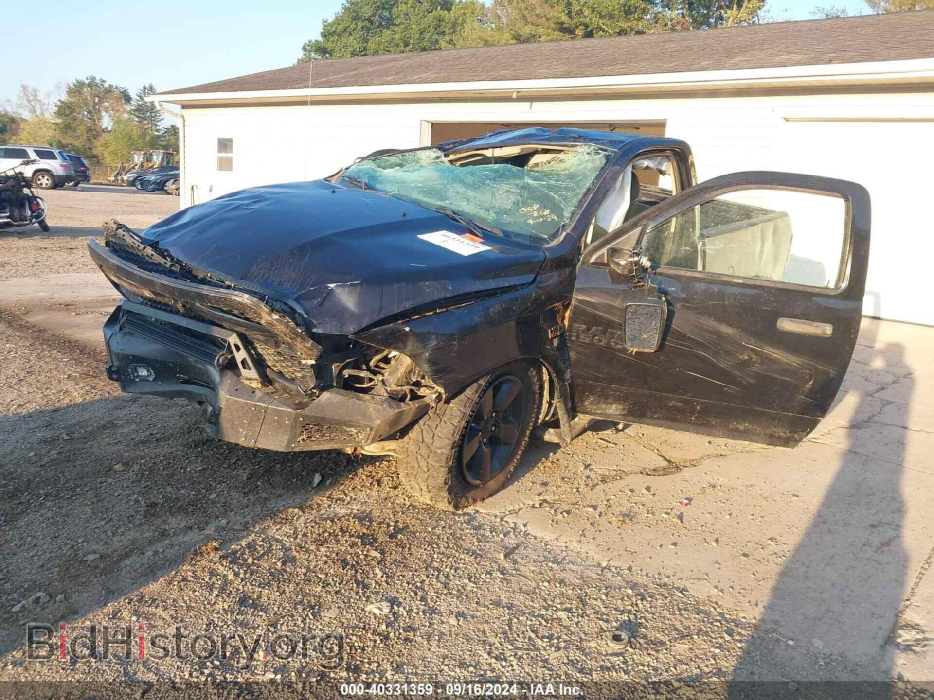 2016 RAM 1500 - VIN: 3C6JR7ATXGG256249 - Фото 2