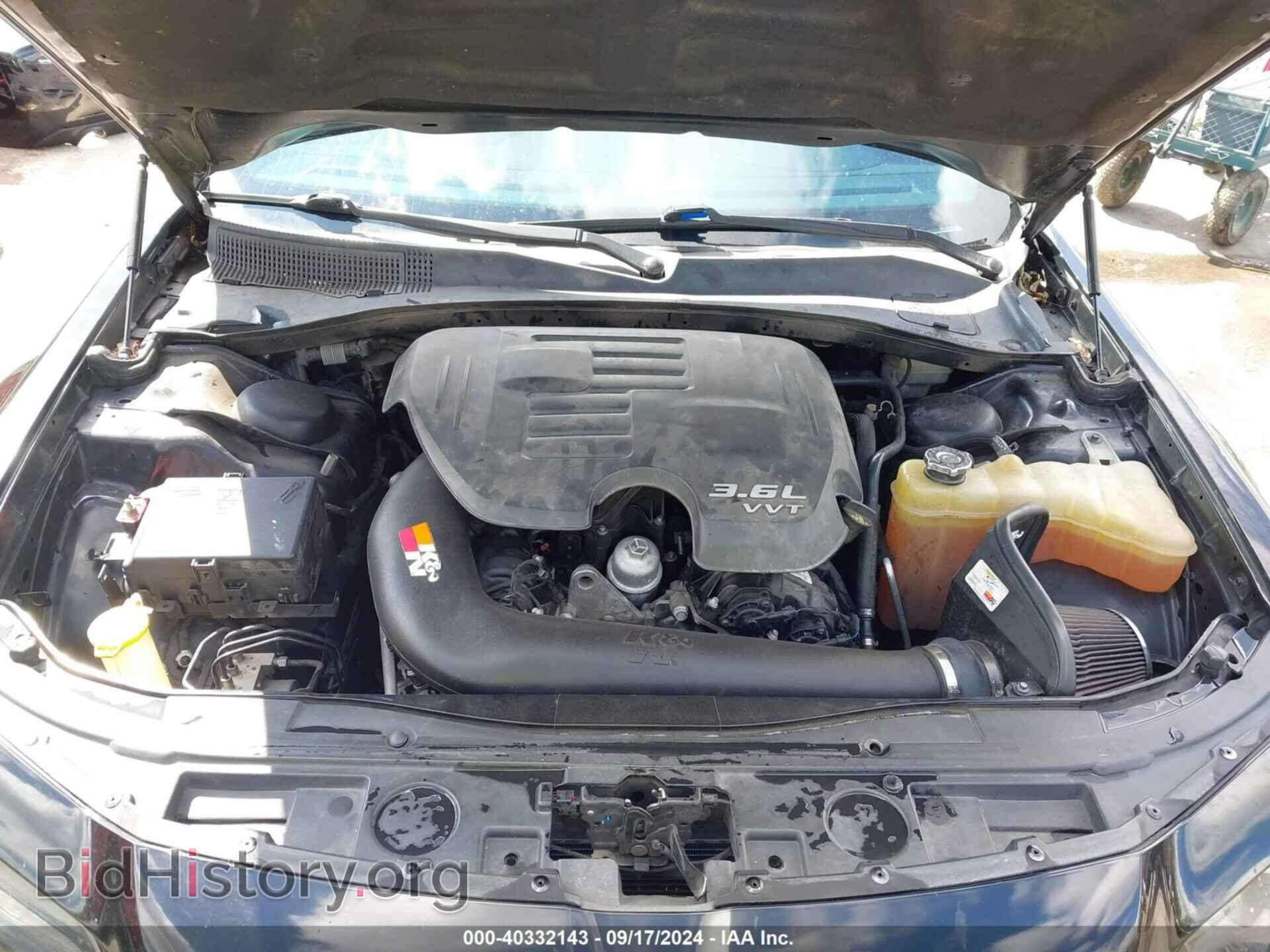 2015 CHRYSLER 300 - VIN: 2C3CCABG2FH921276 - Фото 10