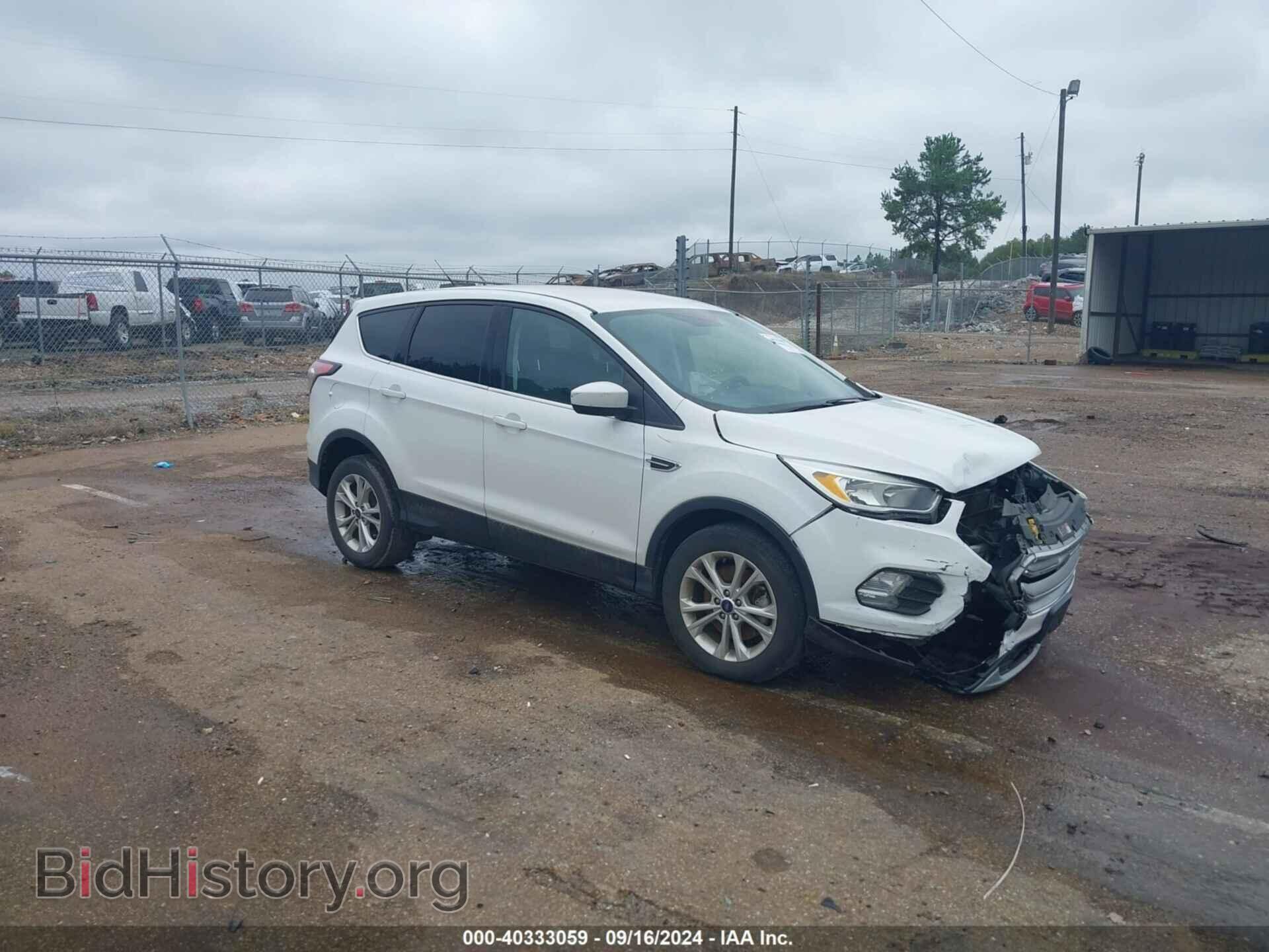 Фотография 1FMCU0G99HUB31336 - FORD ESCAPE 2017