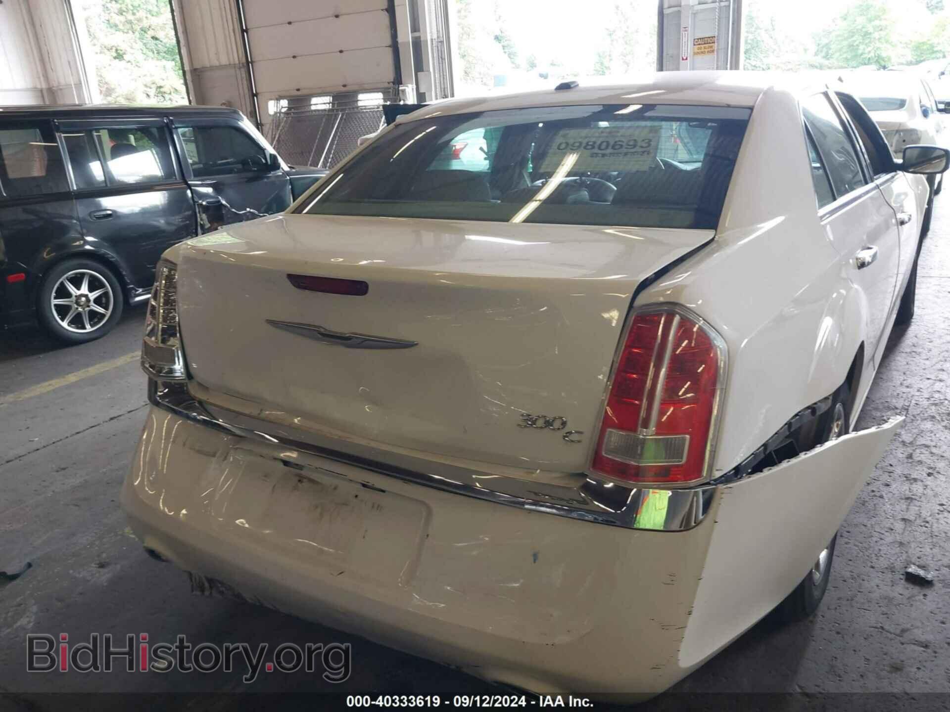 2012 CHRYSLER 300C - VIN: 2C3CCAET2CH256111 - Фото 6