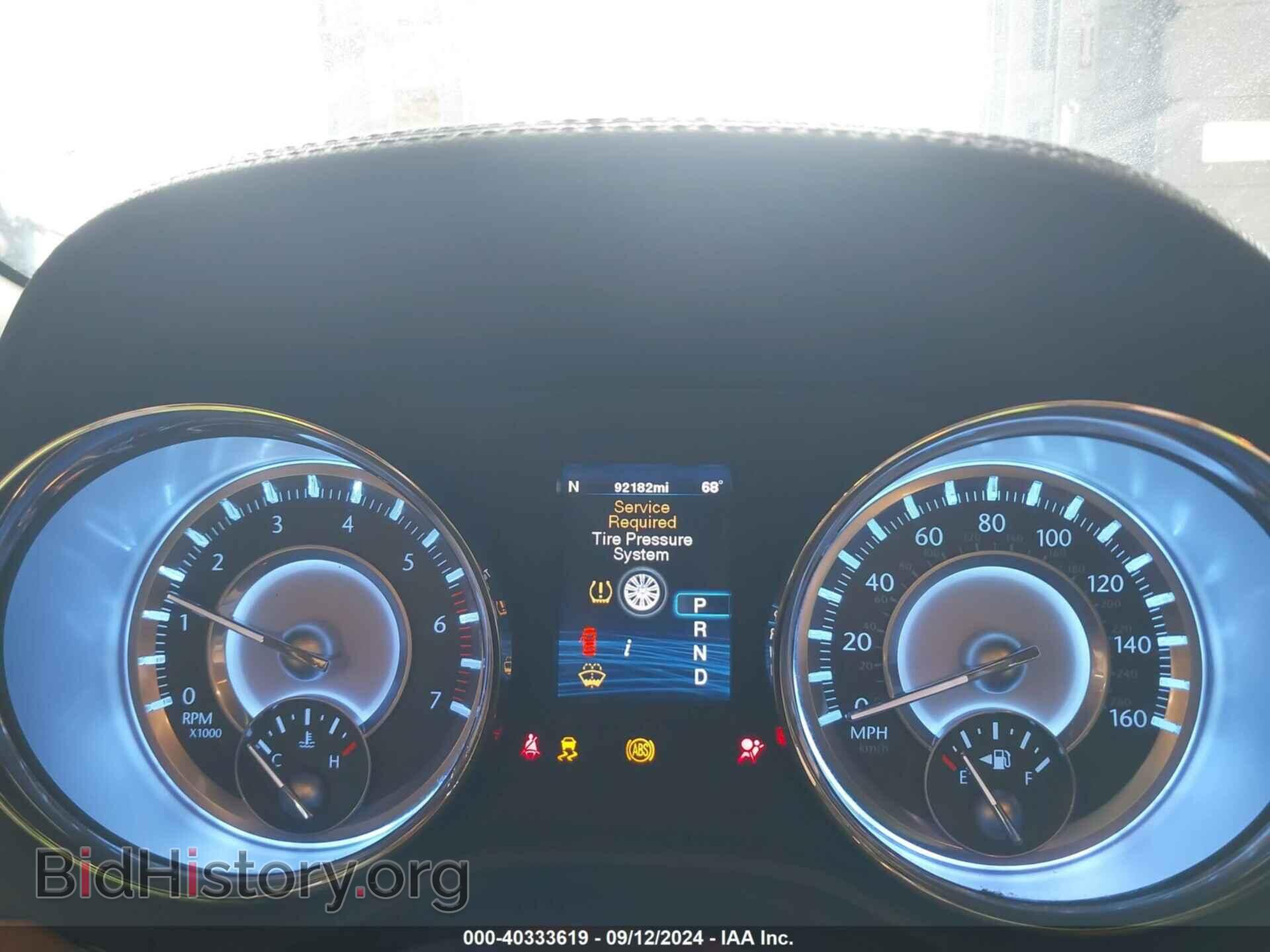 2012 CHRYSLER 300C - VIN: 2C3CCAET2CH256111 - Фото 7