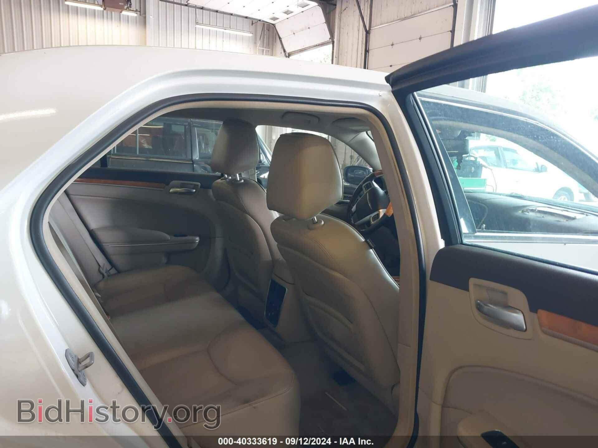 2012 CHRYSLER 300C - VIN: 2C3CCAET2CH256111 - Фото 8