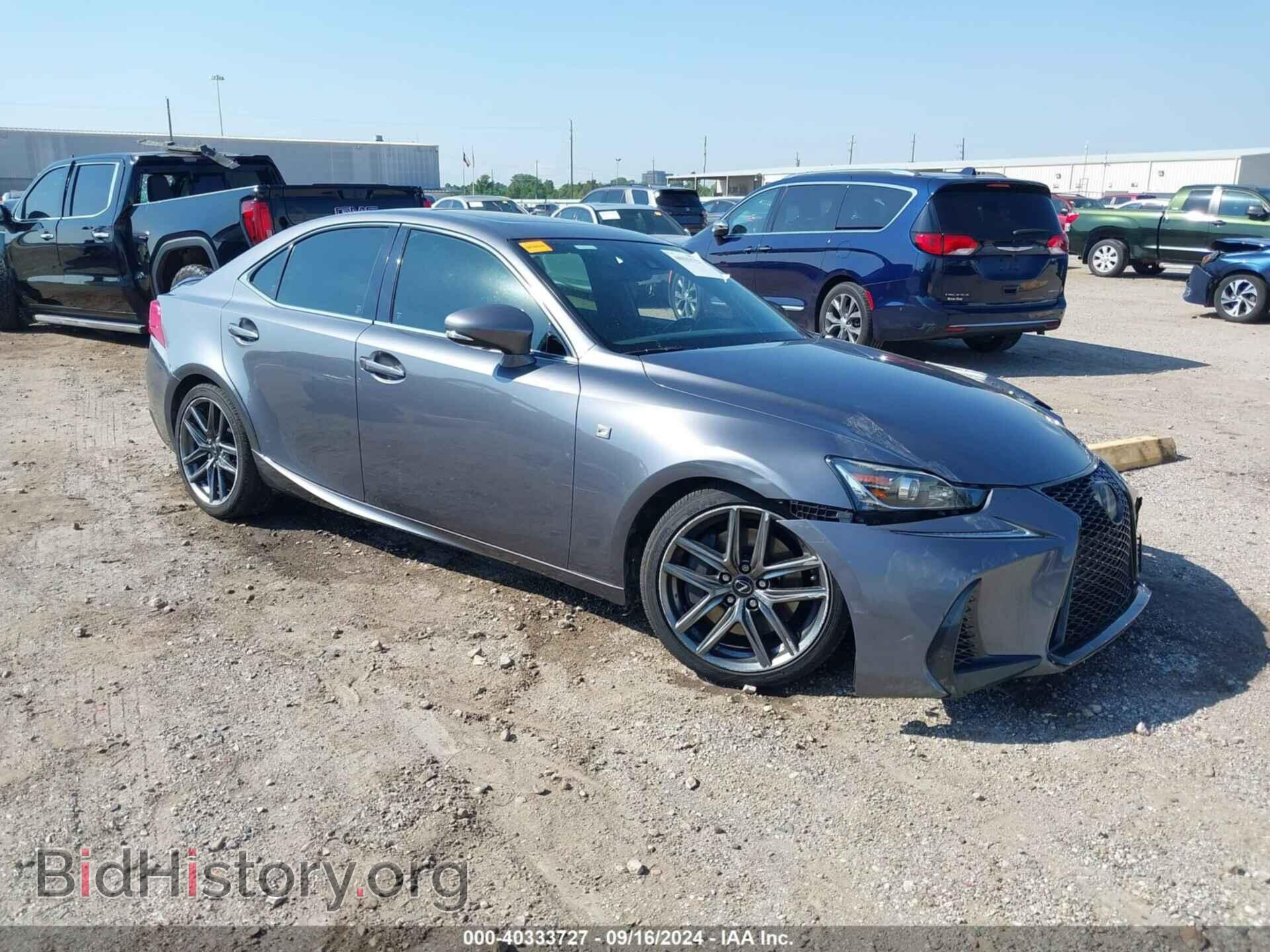 Photo JTHBA1D21H5042312 - LEXUS IS 200T 2017
