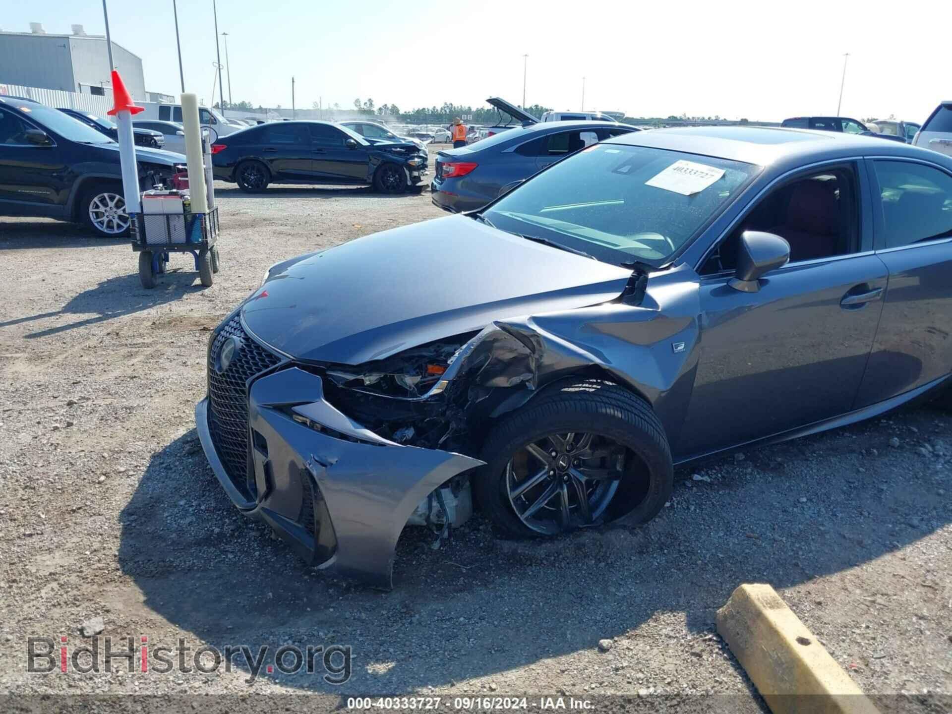 2017 LEXUS IS 200T - VIN: JTHBA1D21H5042312 - Фото 6