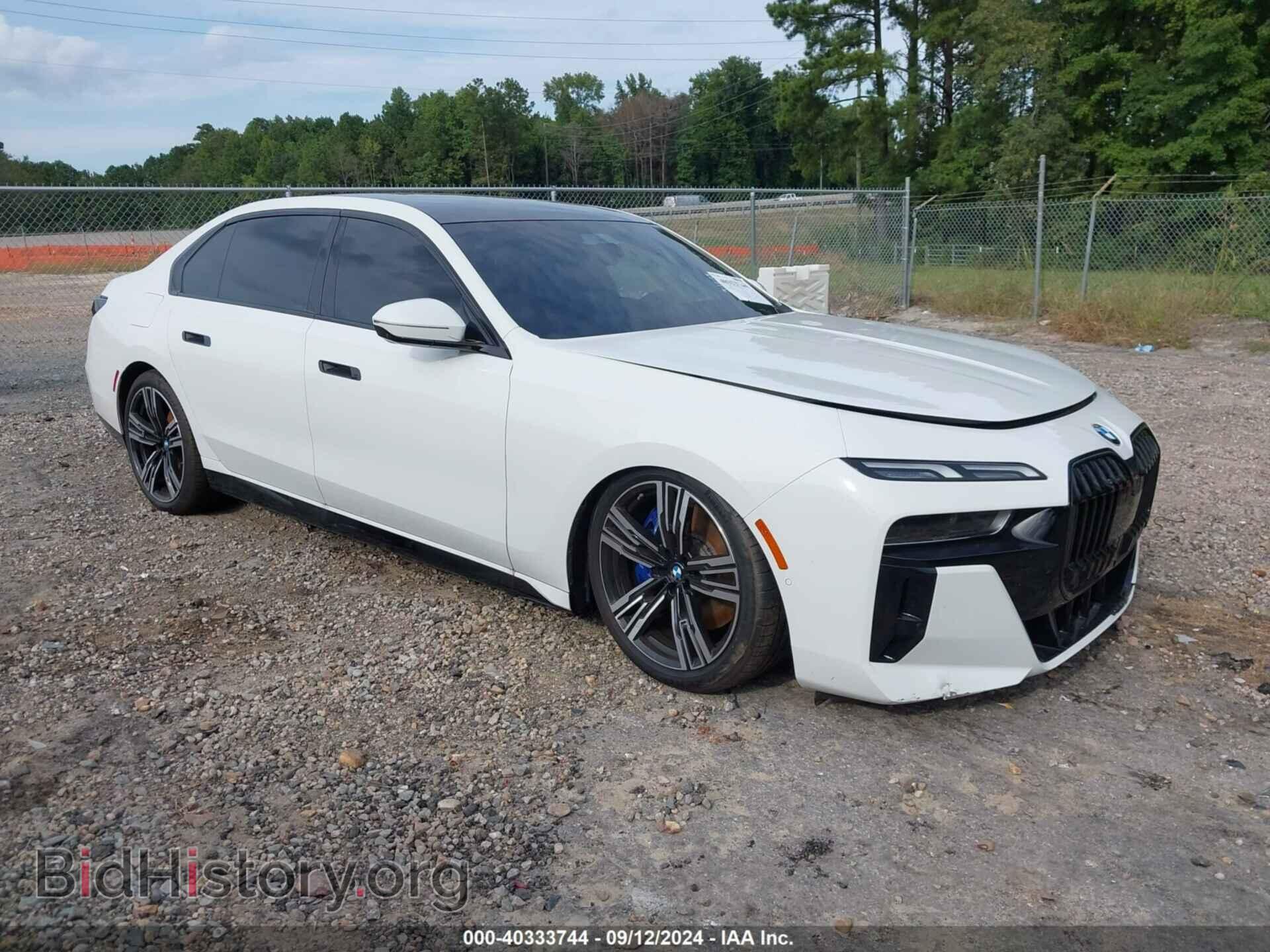 Photo WBA23EH08RCS87937 - BMW 740 2024