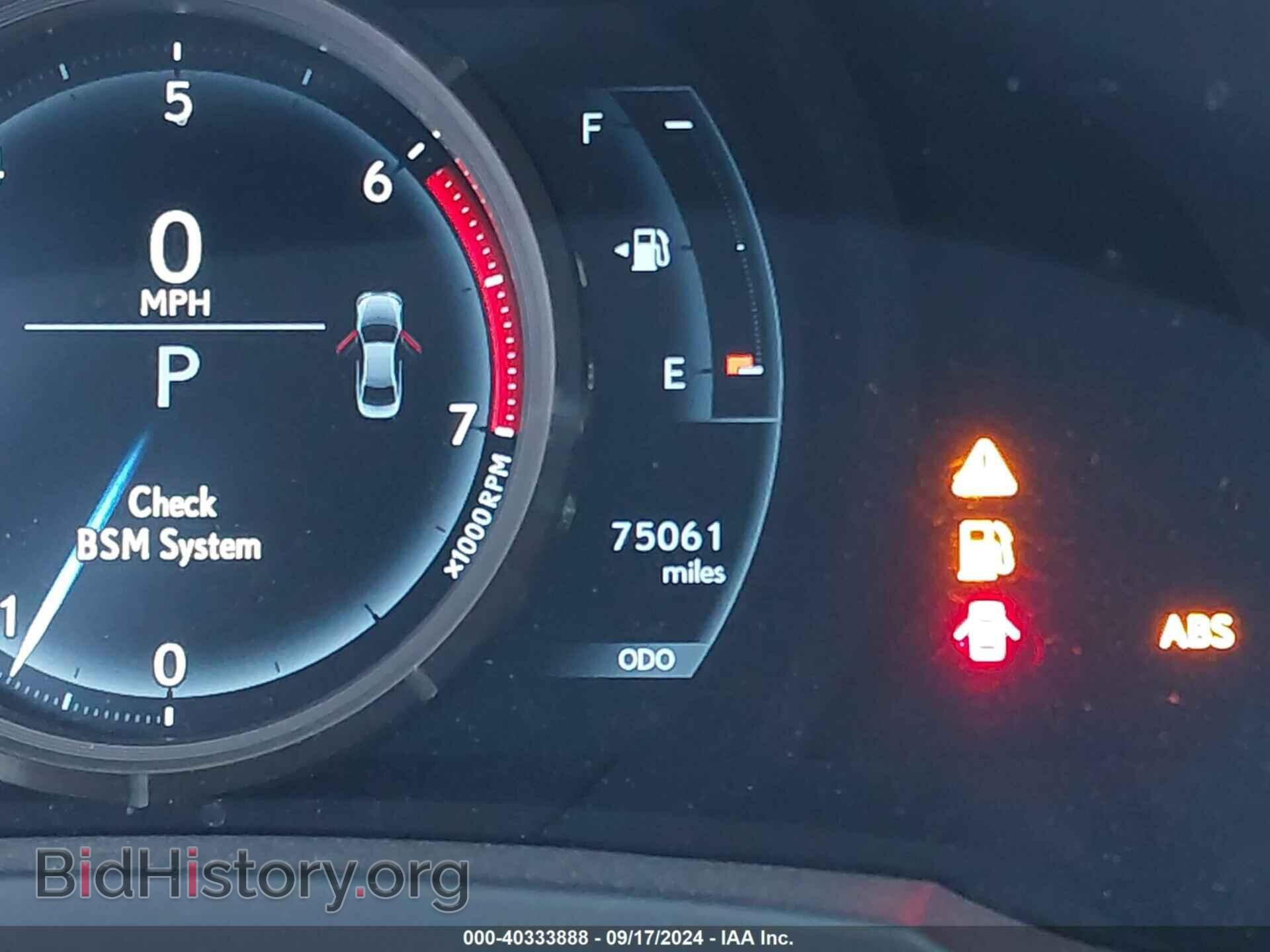 2016 LEXUS IS 200T - VIN: JTHBA1D25G5012017 - Фото 7