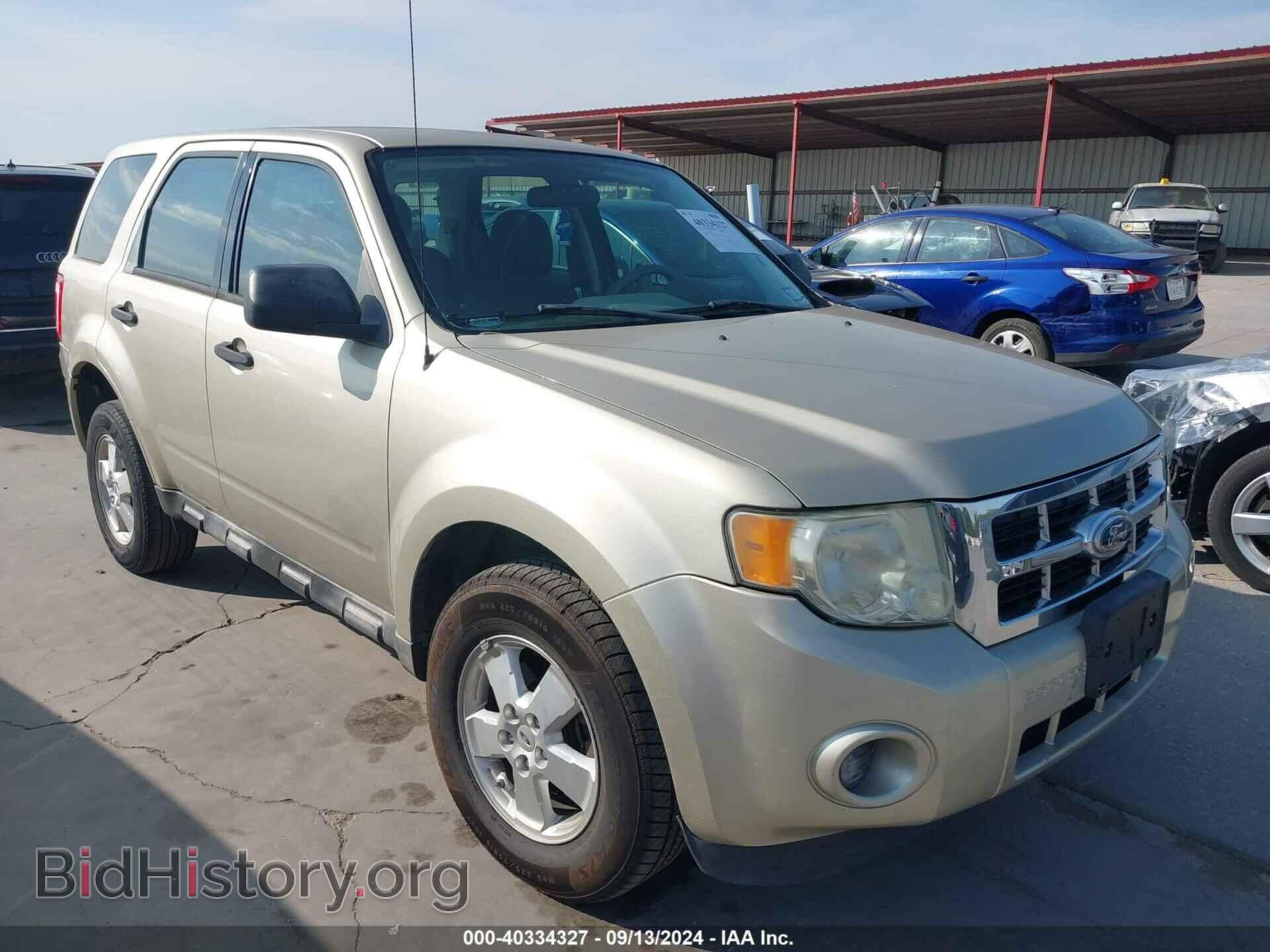 Фотография 1FMCU0C75BKA61728 - FORD ESCAPE 2011