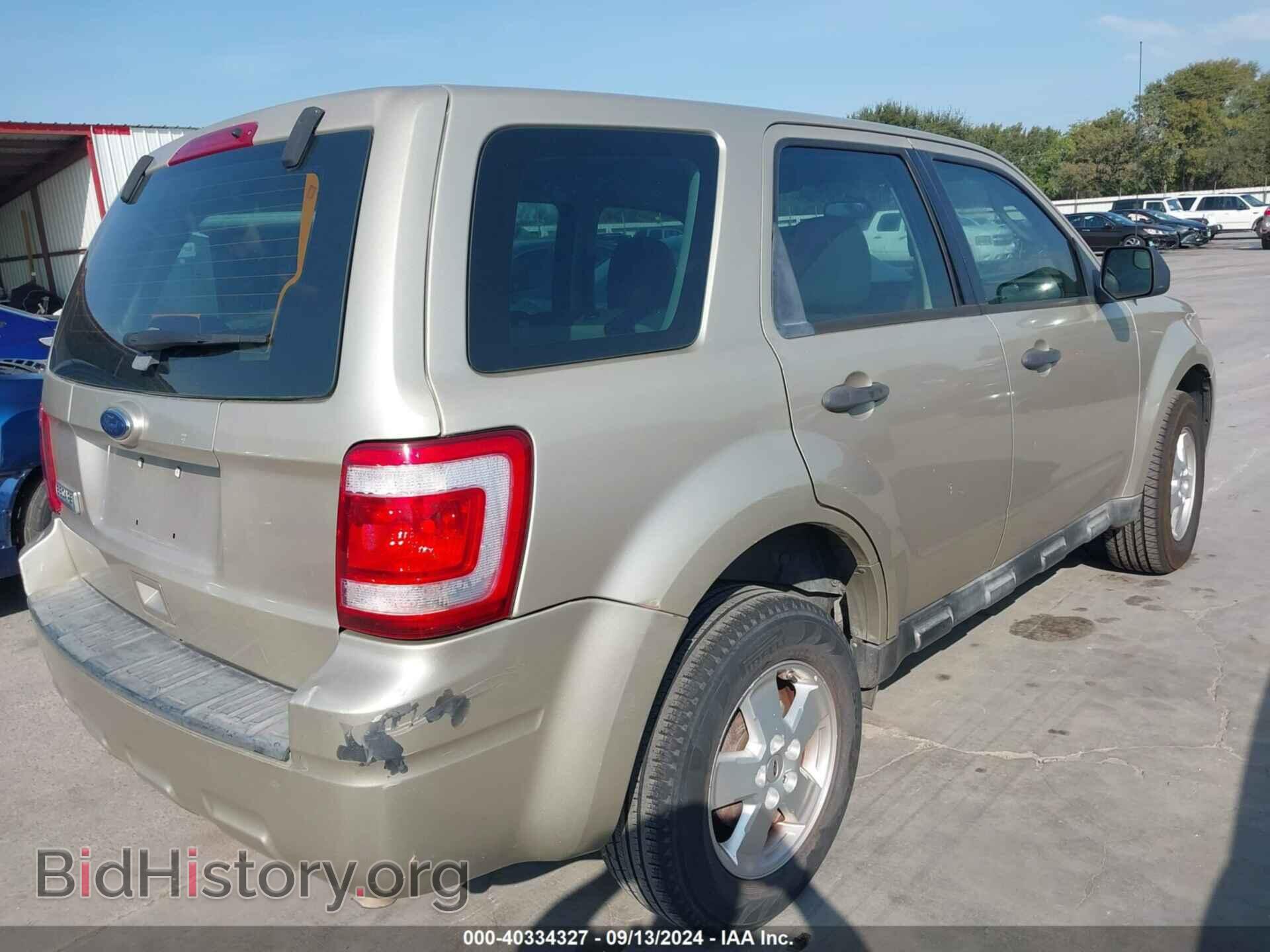 2011 FORD ESCAPE - VIN: 1FMCU0C75BKA61728 - Фото 4