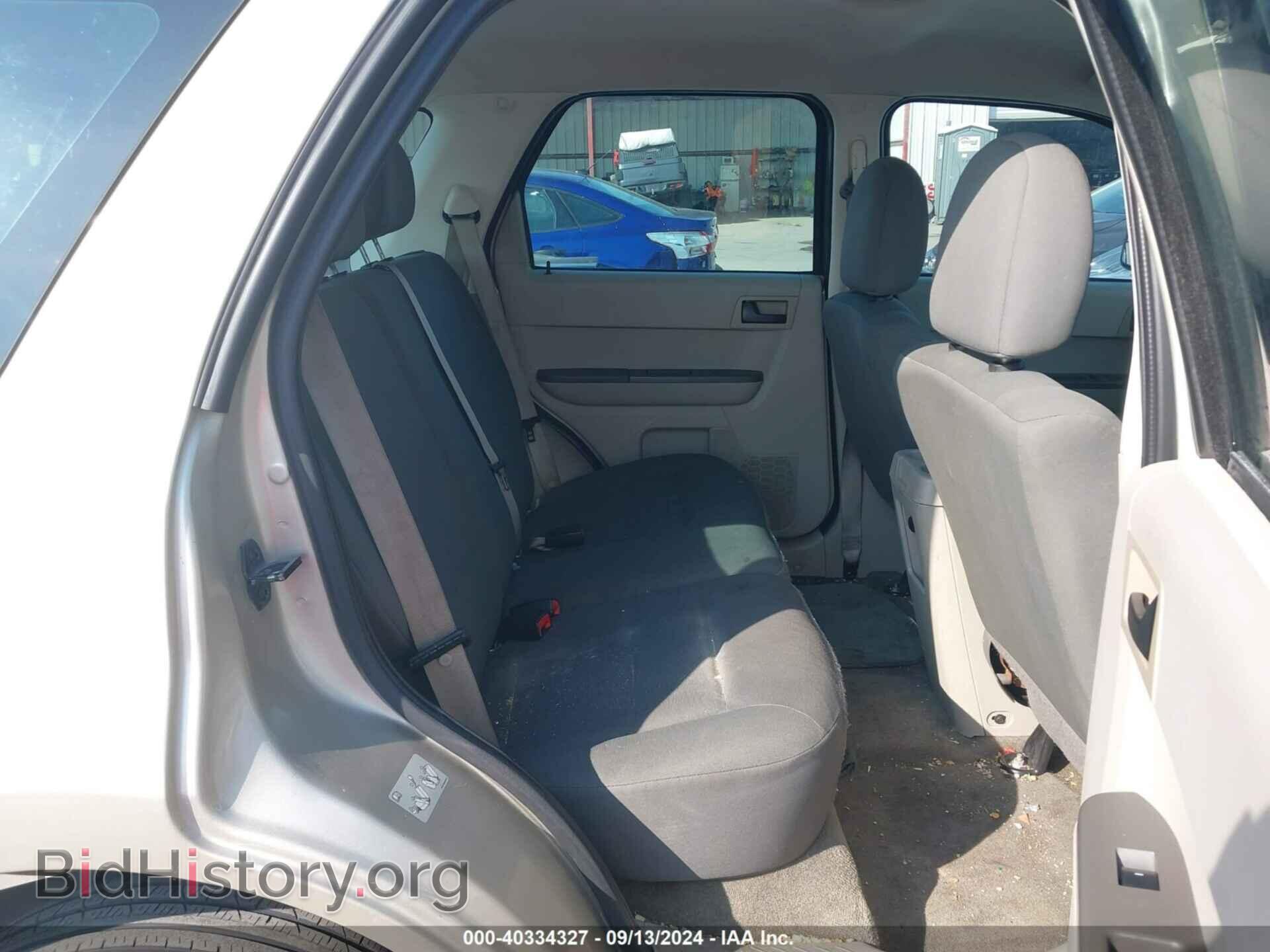 2011 FORD ESCAPE - VIN: 1FMCU0C75BKA61728 - Фото 8