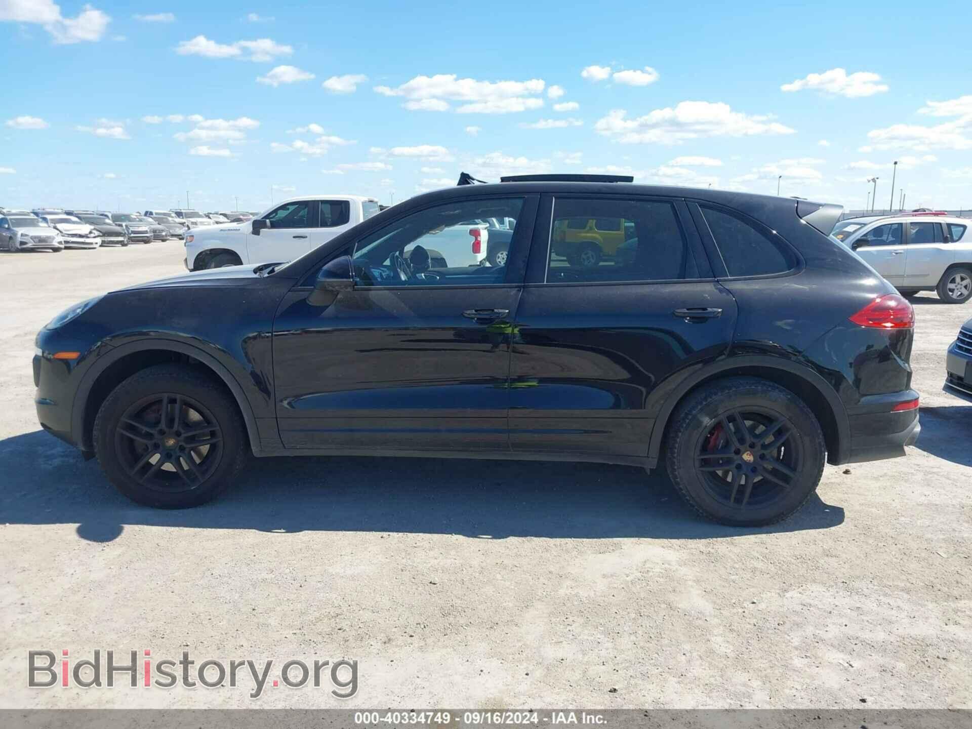 2016 PORSCHE CAYENNE - VIN: WP1AA2A20GLA10788 - Photo 15