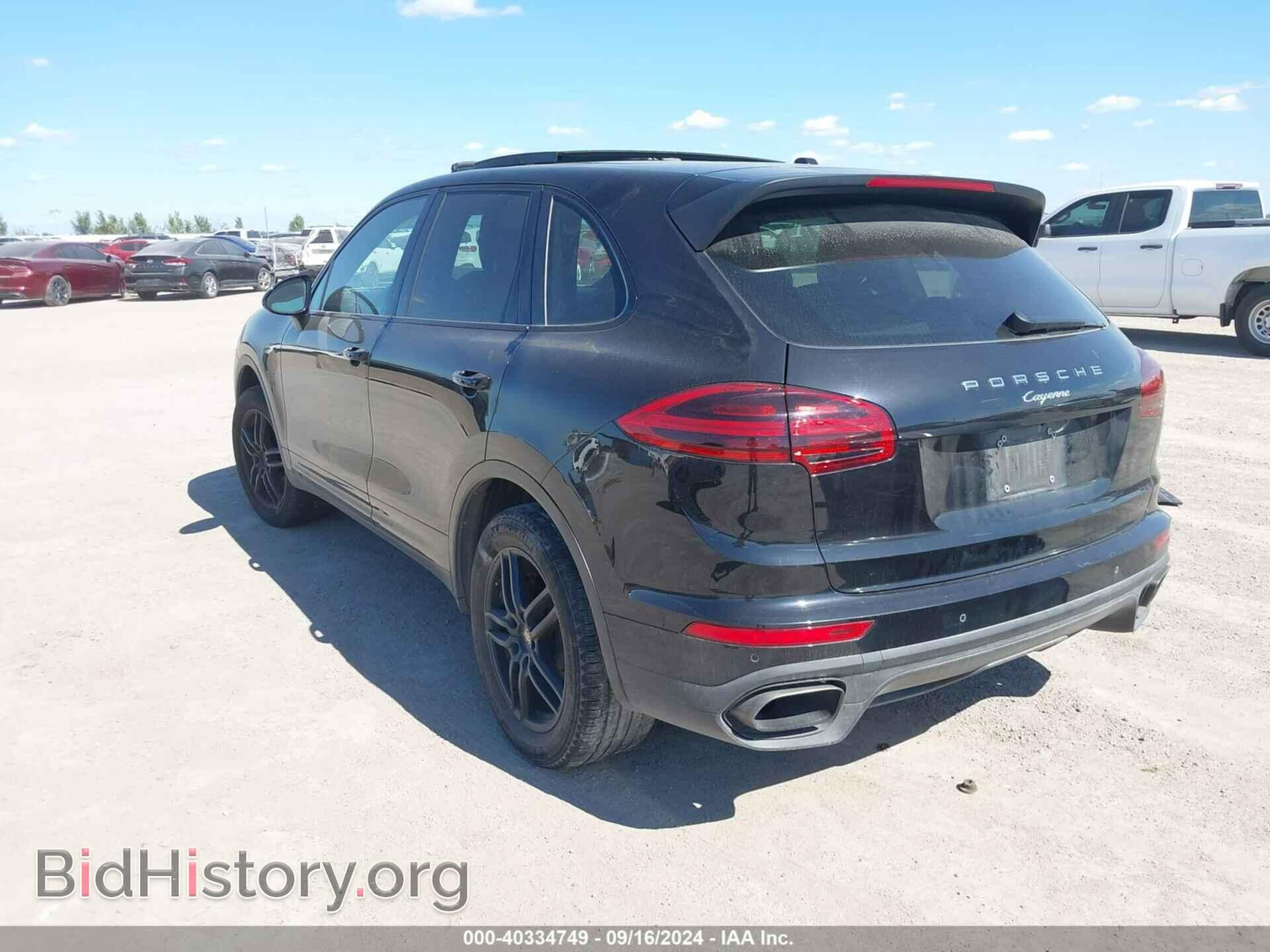 2016 PORSCHE CAYENNE - VIN: WP1AA2A20GLA10788 - Photo 3