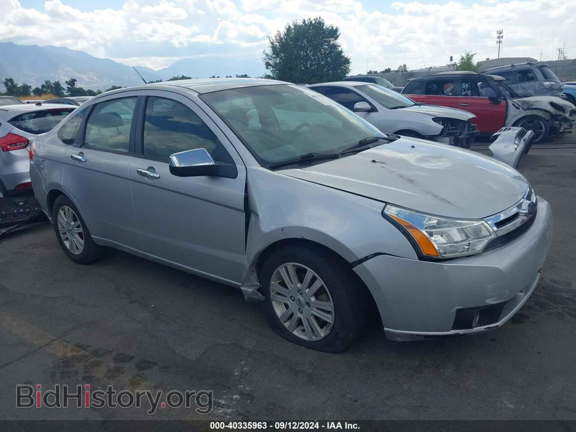 Photo 1FAHP3HN4AW172942 - FORD FOCUS 2010