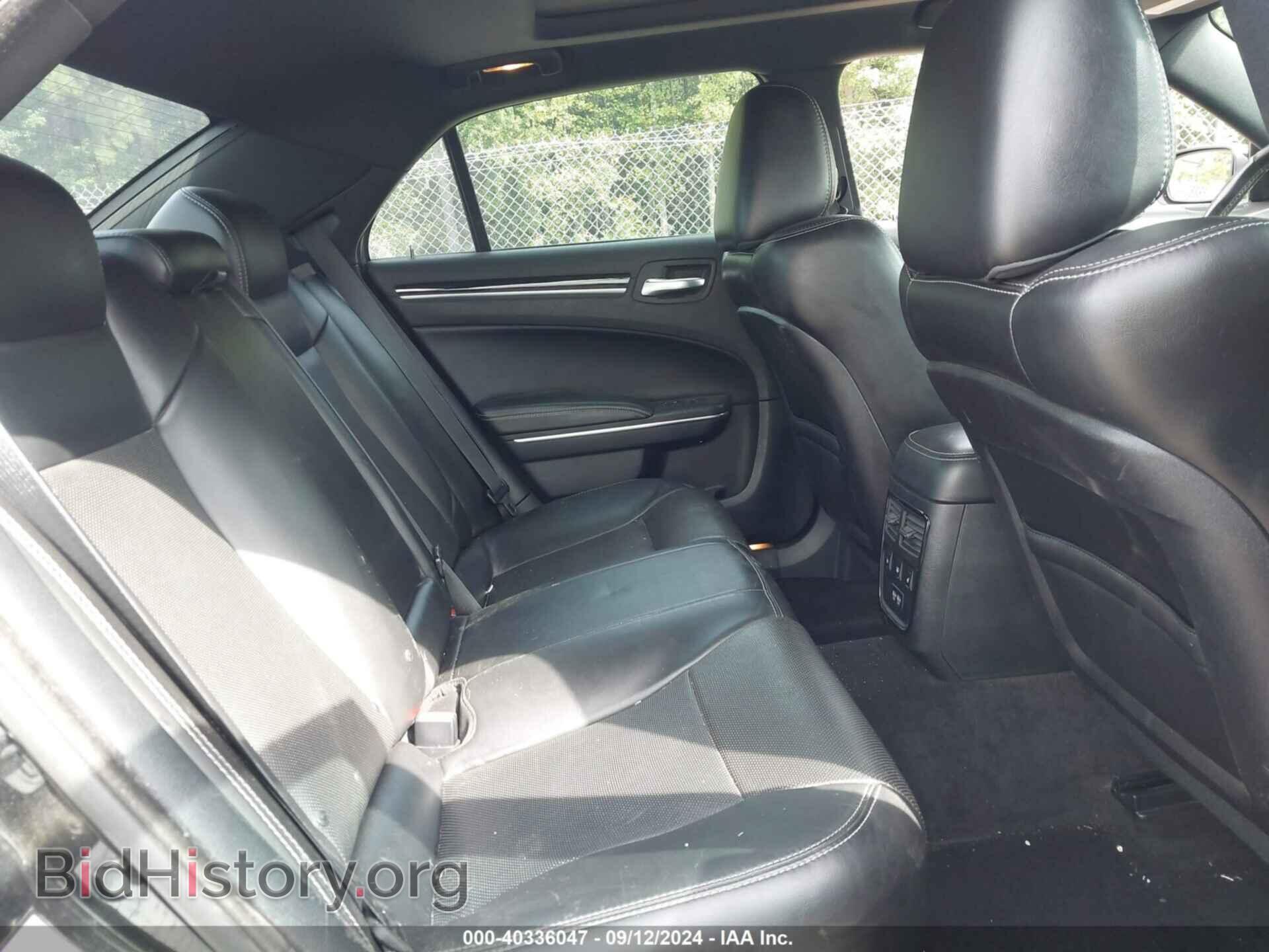 2018 CHRYSLER 300 - VIN: 2C3CCABG4JH296114 - Фото 8
